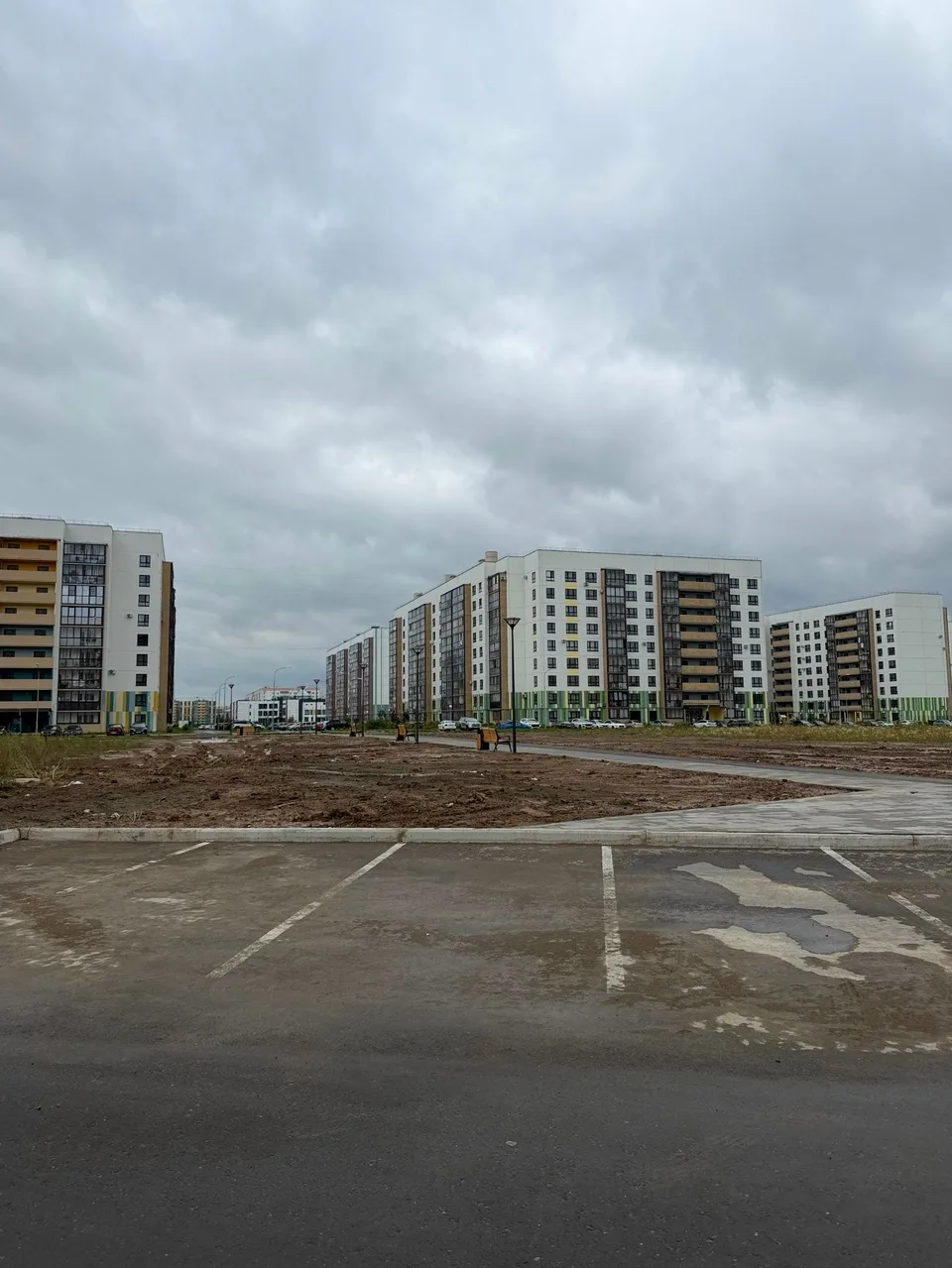 Строительство новой пешеходной дорожки к школе в Ивушках завершено.