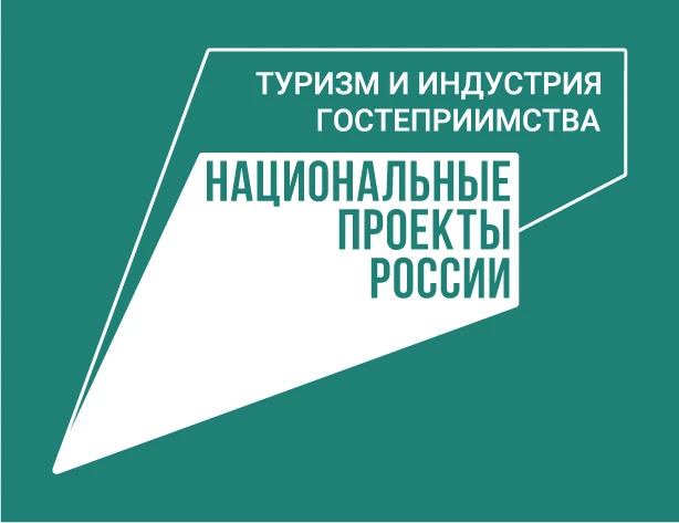 Один город — множество впечатлений: древняя лавра, незамерзающий водопад и усадьба с печью от Врубел