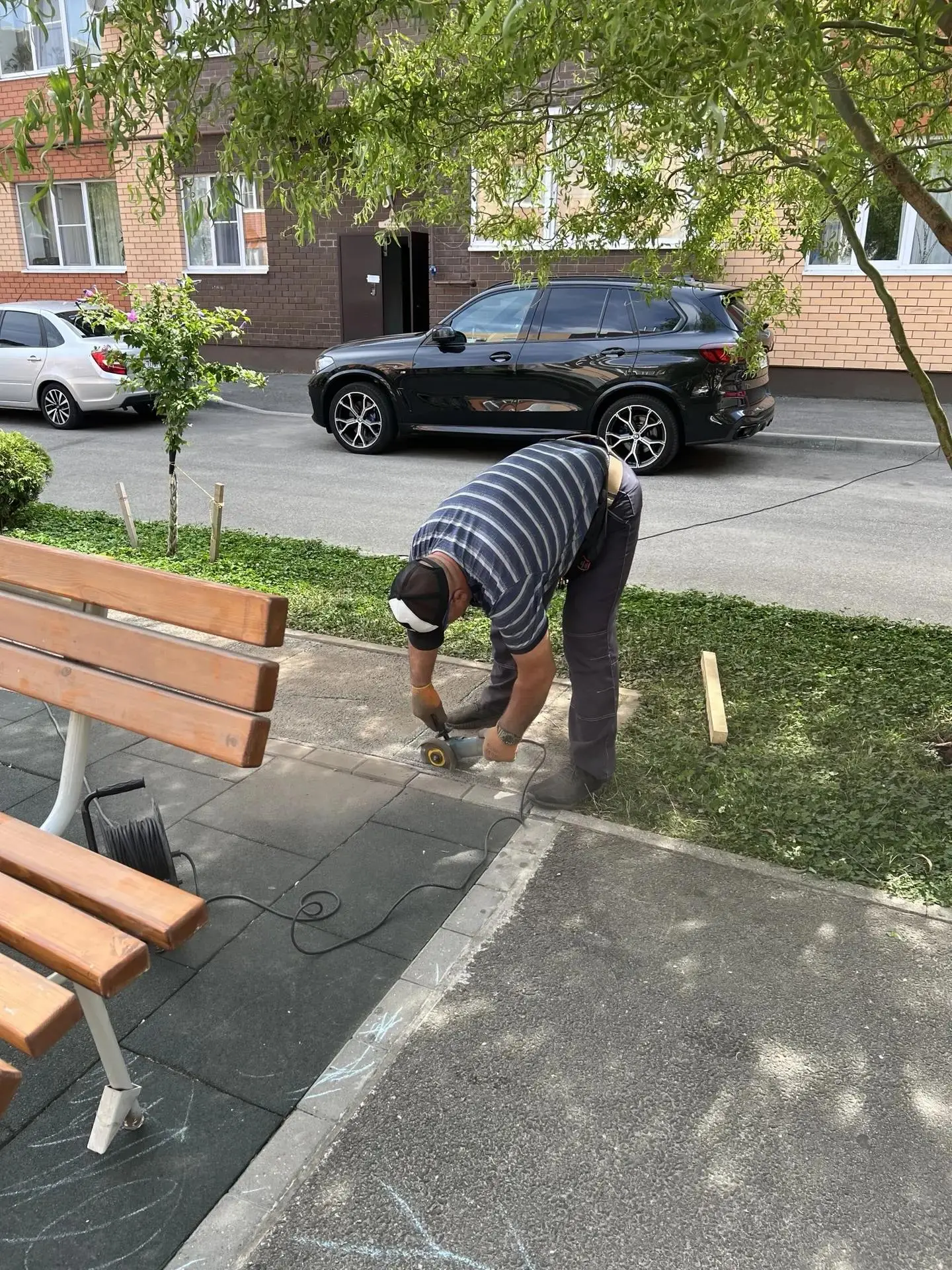 ЖК Престиж: по заявке жителей приобретена и установлена дополнительная скамейка на детс...