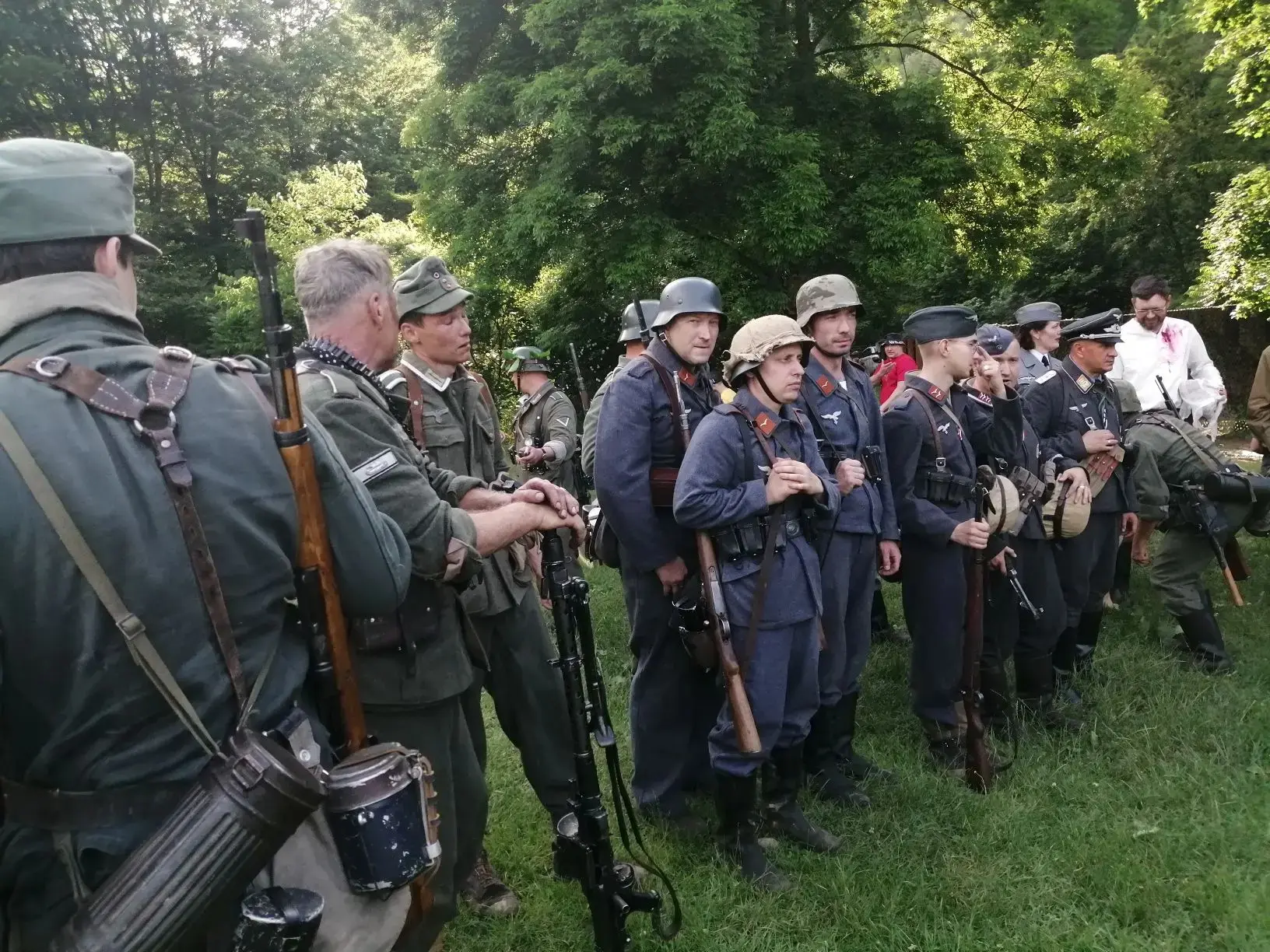 13 июня на территории урочища Поднависла прошёл фестиваль «Битва за Кавказ», посвящённый памяти хран