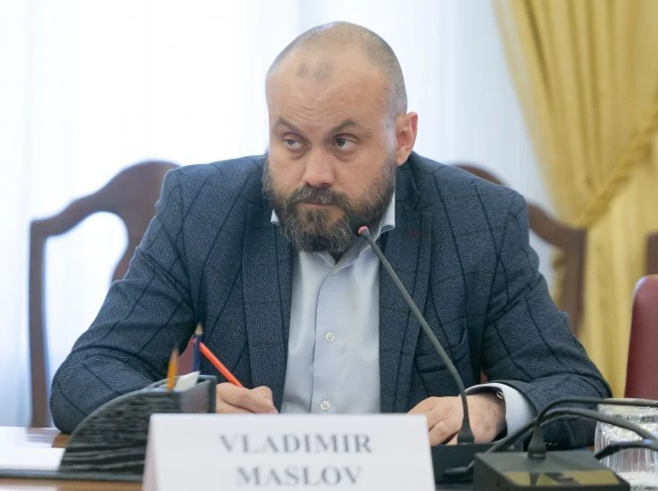 Эксперт ТПП РФ Владимир Маслов: ограничения доступа подростков к соцсетям – запоздалая ...