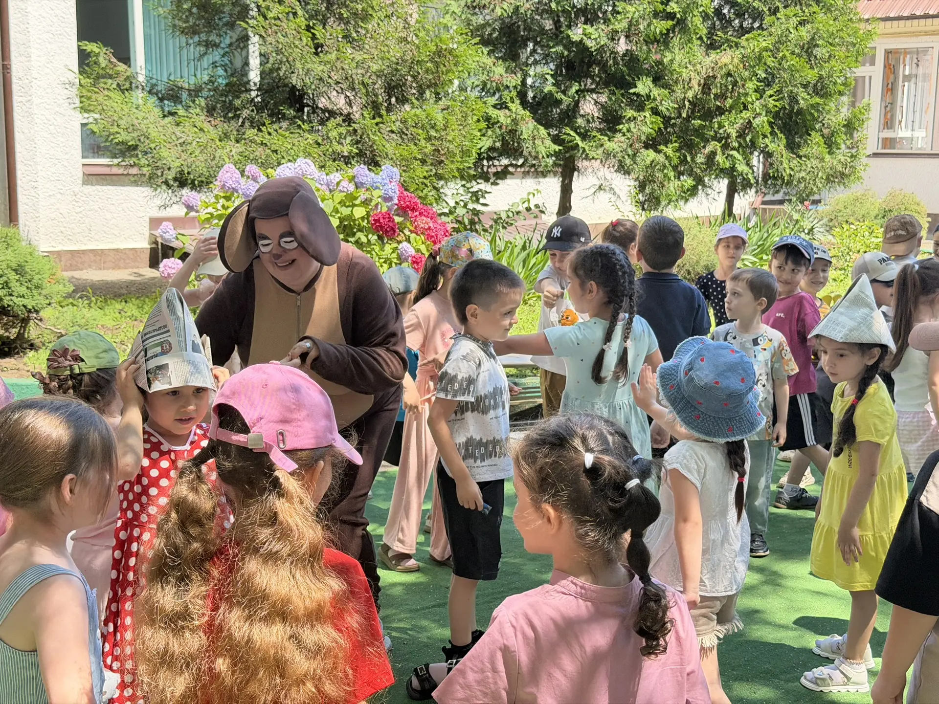 Торжественное открытие дежурного сада в МКДОУ «Детский сад № 64» ☀️🏫

Сегодня на летней площадке на