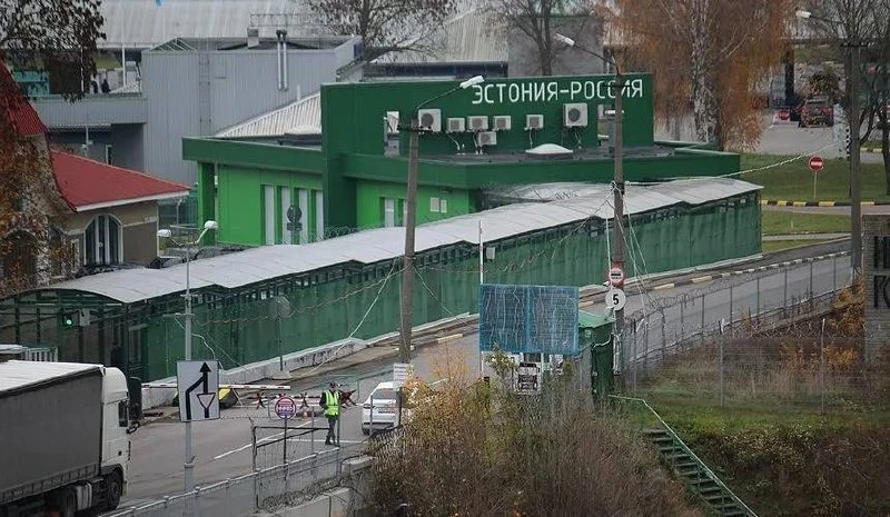 🇪🇪 Эстония не планирует полностью закрывать границу с Россией.

По словам временного поверенного Р