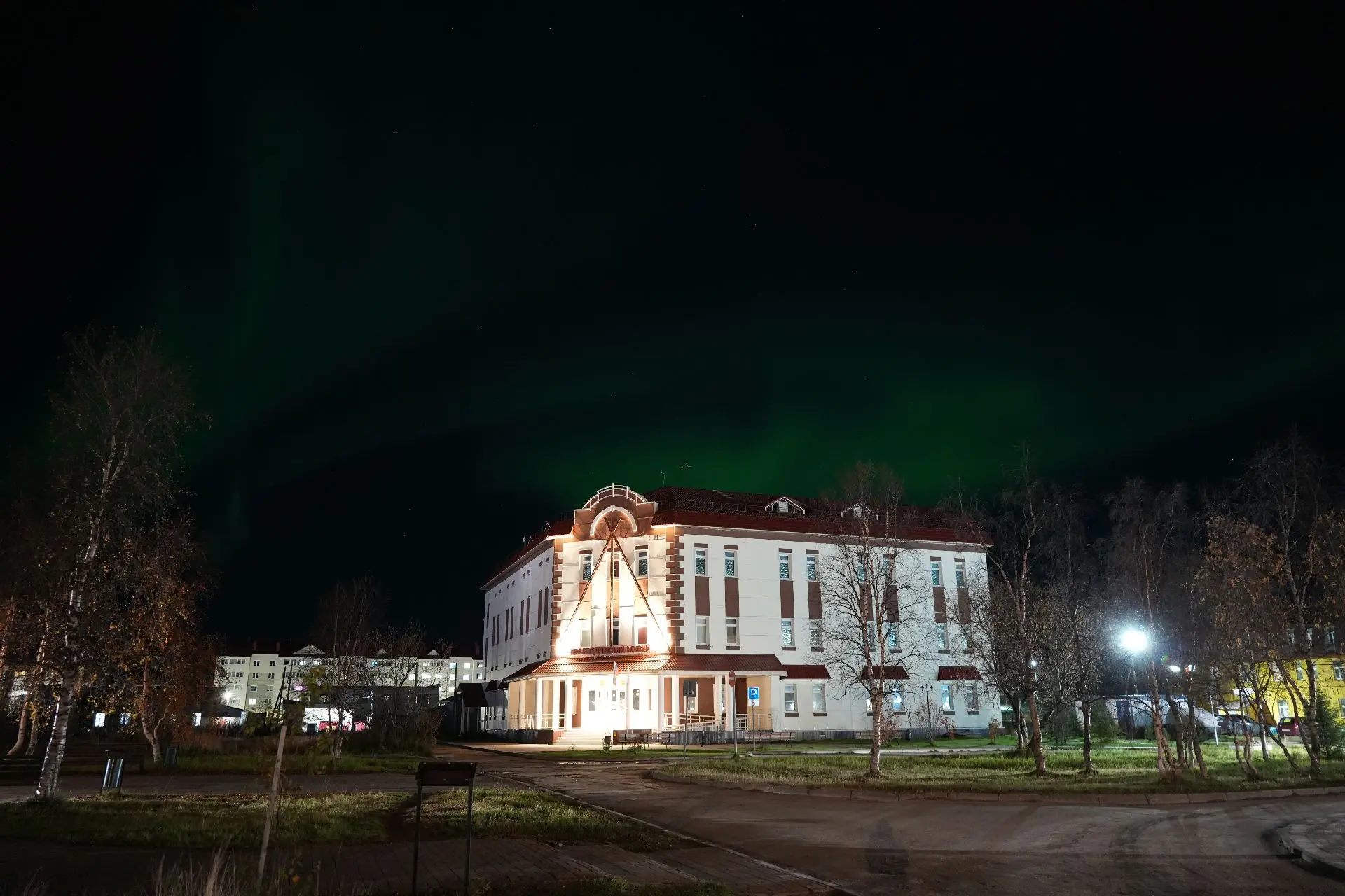 Нарьян-Мар сегодня немного в зелёном 💚