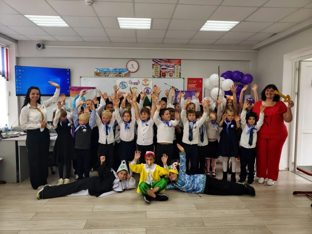 🌟 Праздник посвящения в "Орлята России"! 🌟В нашей школе состоялось замечательное меро...