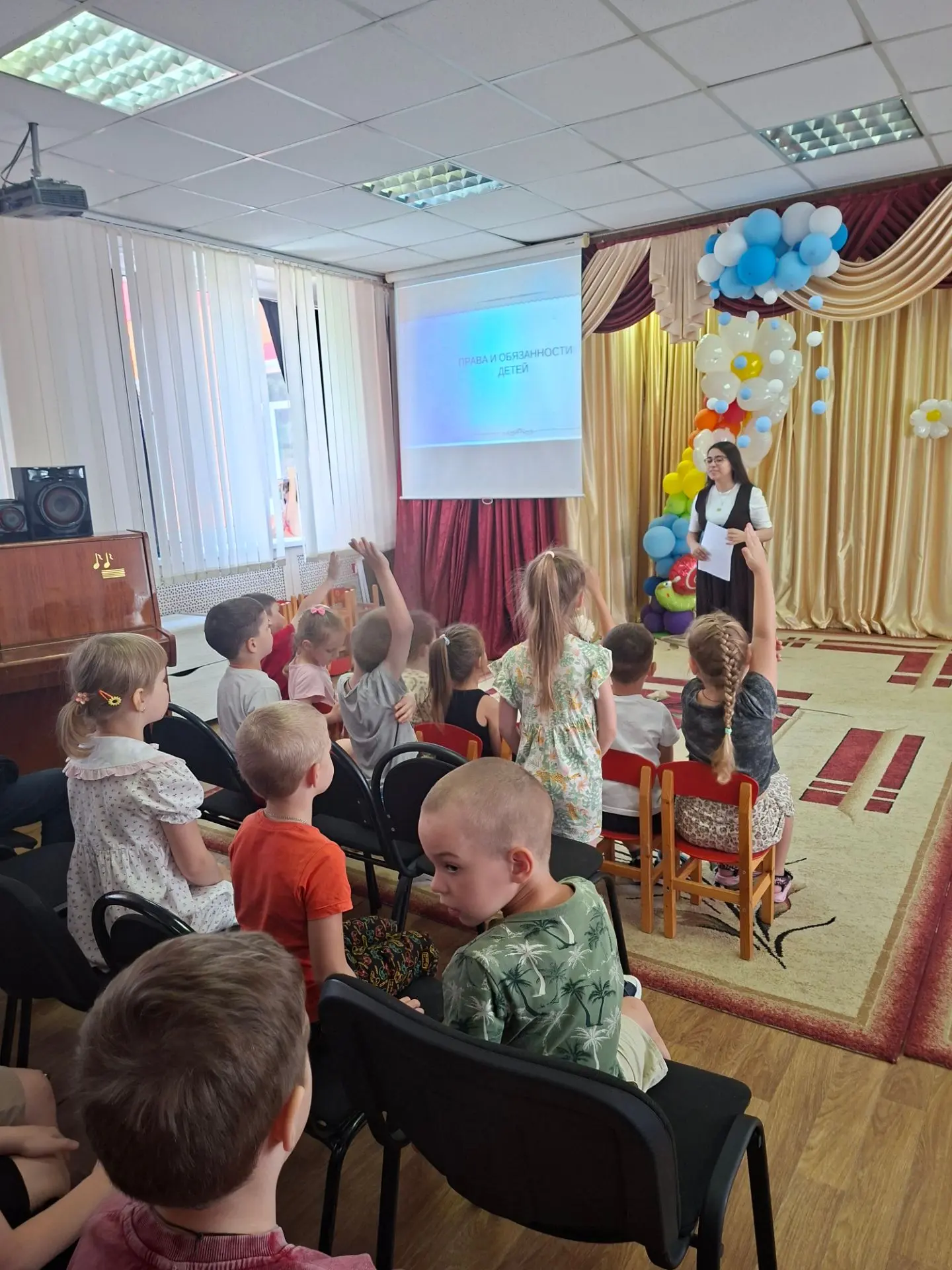 В нашем детском саду прошло необычное и очень полезное занятие! К нам в гости пришли представители Д