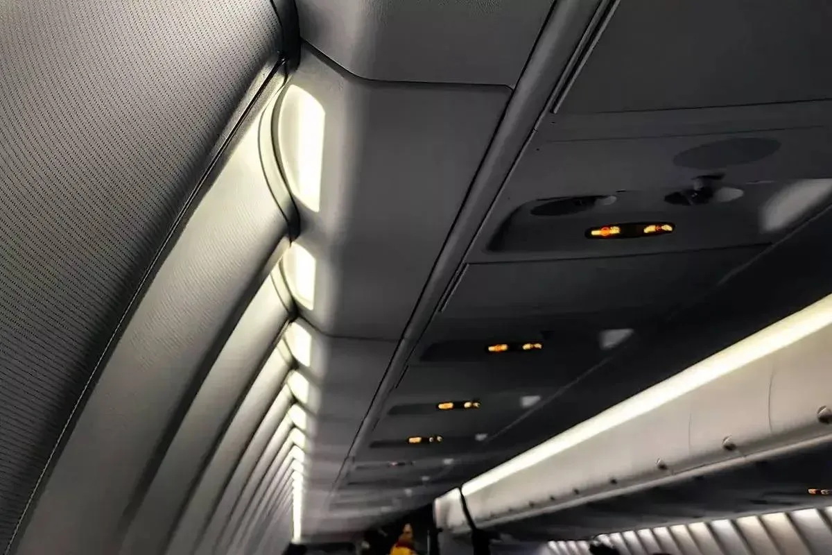 ✈️ Авиакомпания «Алроса» открыла продажу билетов на дополнительные рейсы из Новосибирск...