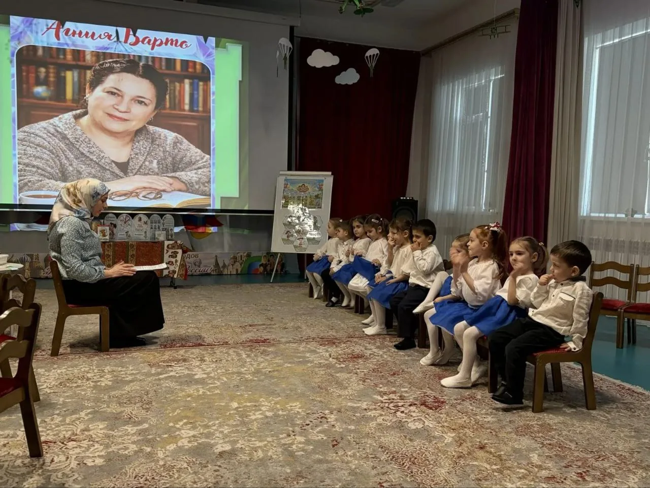 Продолжаются литературно-просветительские мероприятия «Громкие чтения», разработанные п...