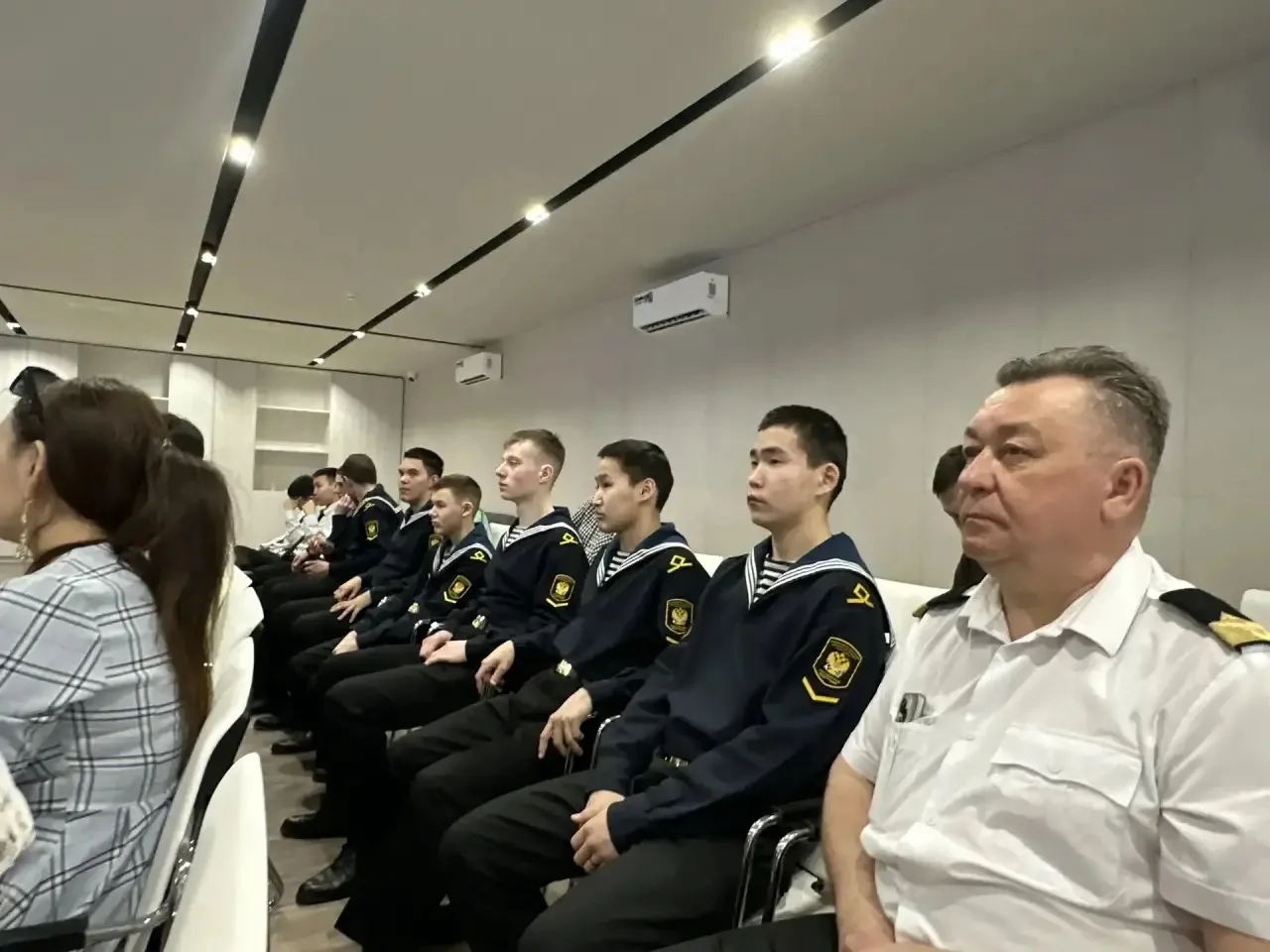 ПО ФРОНТОВЫМ ДОРОГАМ ПОЭЗИИ И ПРОЗЫ....  В самой дальней восточной глубинке нашей большой и необъятн