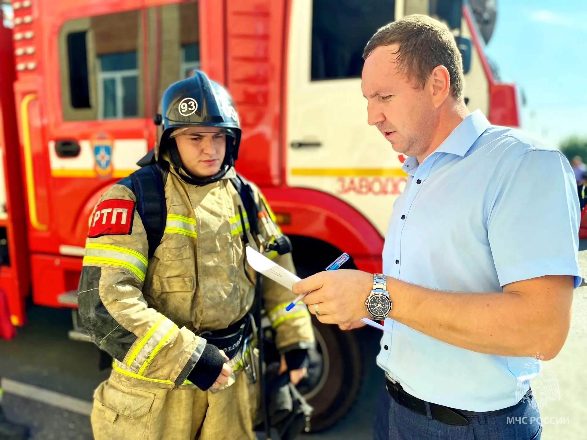 👩‍🚒 Заводоуковские огнеборцы провели учения на объекте образования 
 
Сегодня в Заводоуковском окр