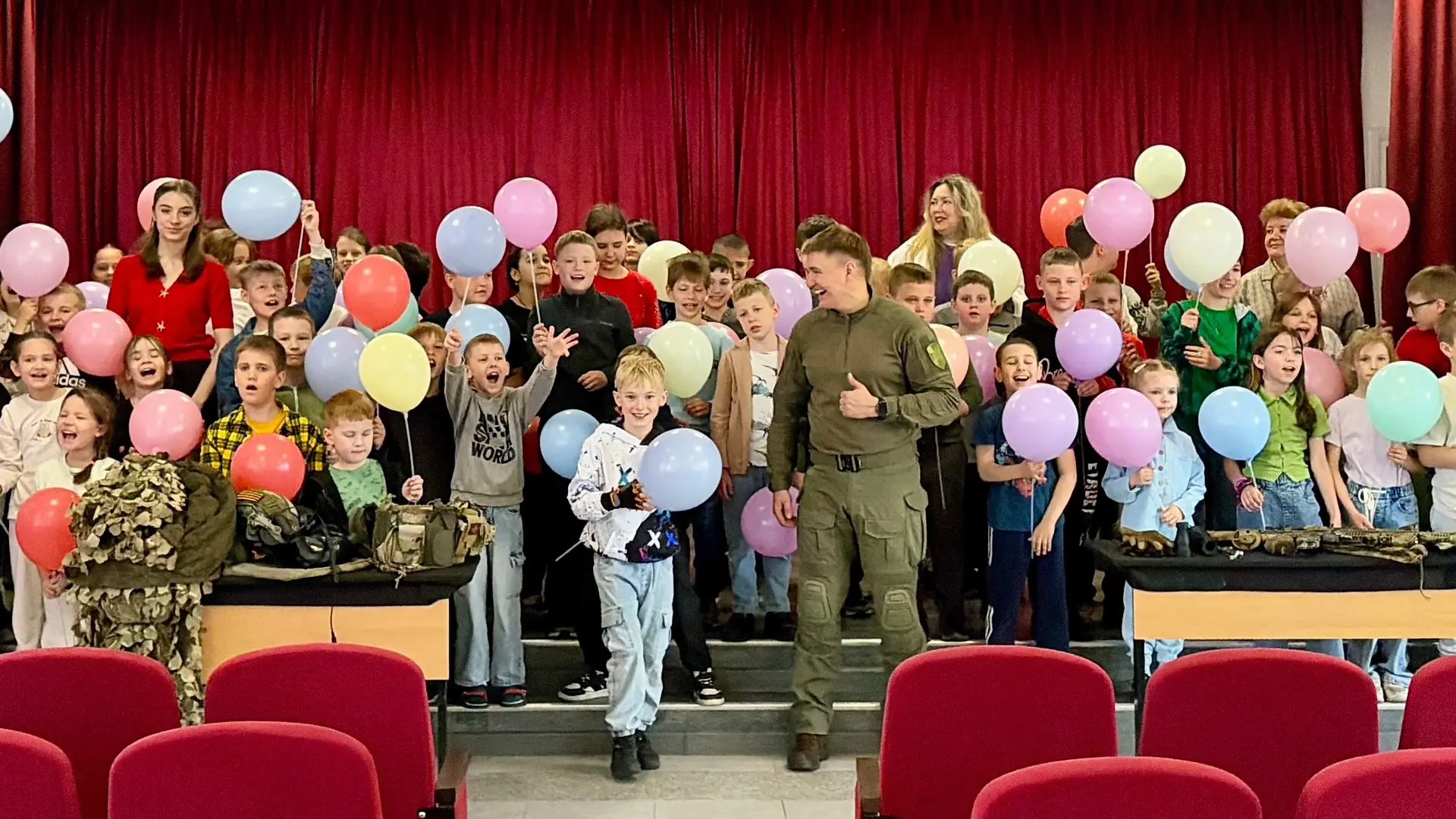 🎉 День защиты детей в нашей школе: старт лагеря «Созвездие»!
