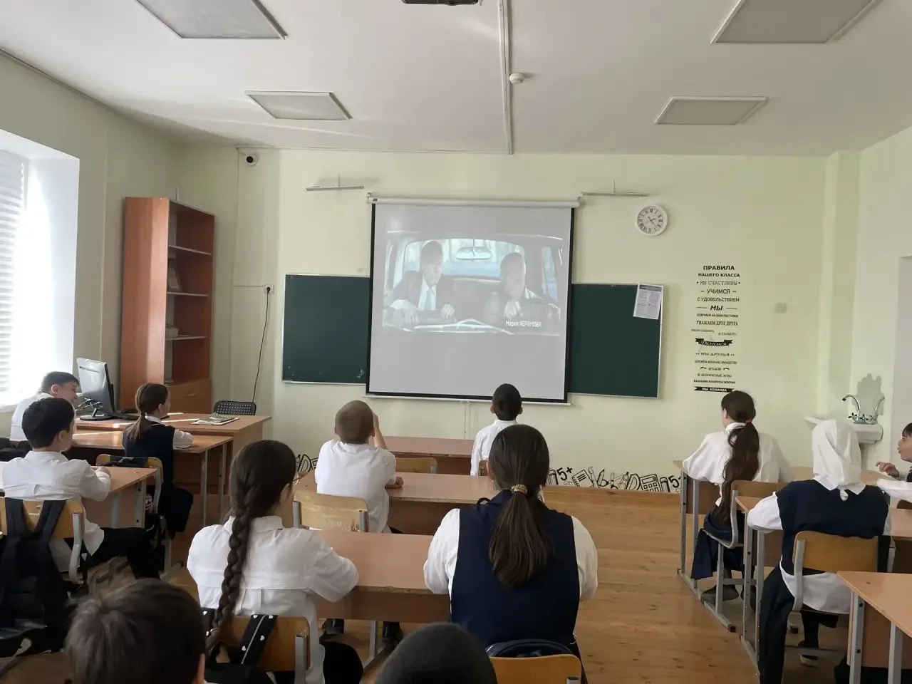 Сегодня наши школьники посмотрели фильм «Каруза» - трогательную семейную драму о мальчике Мите и его