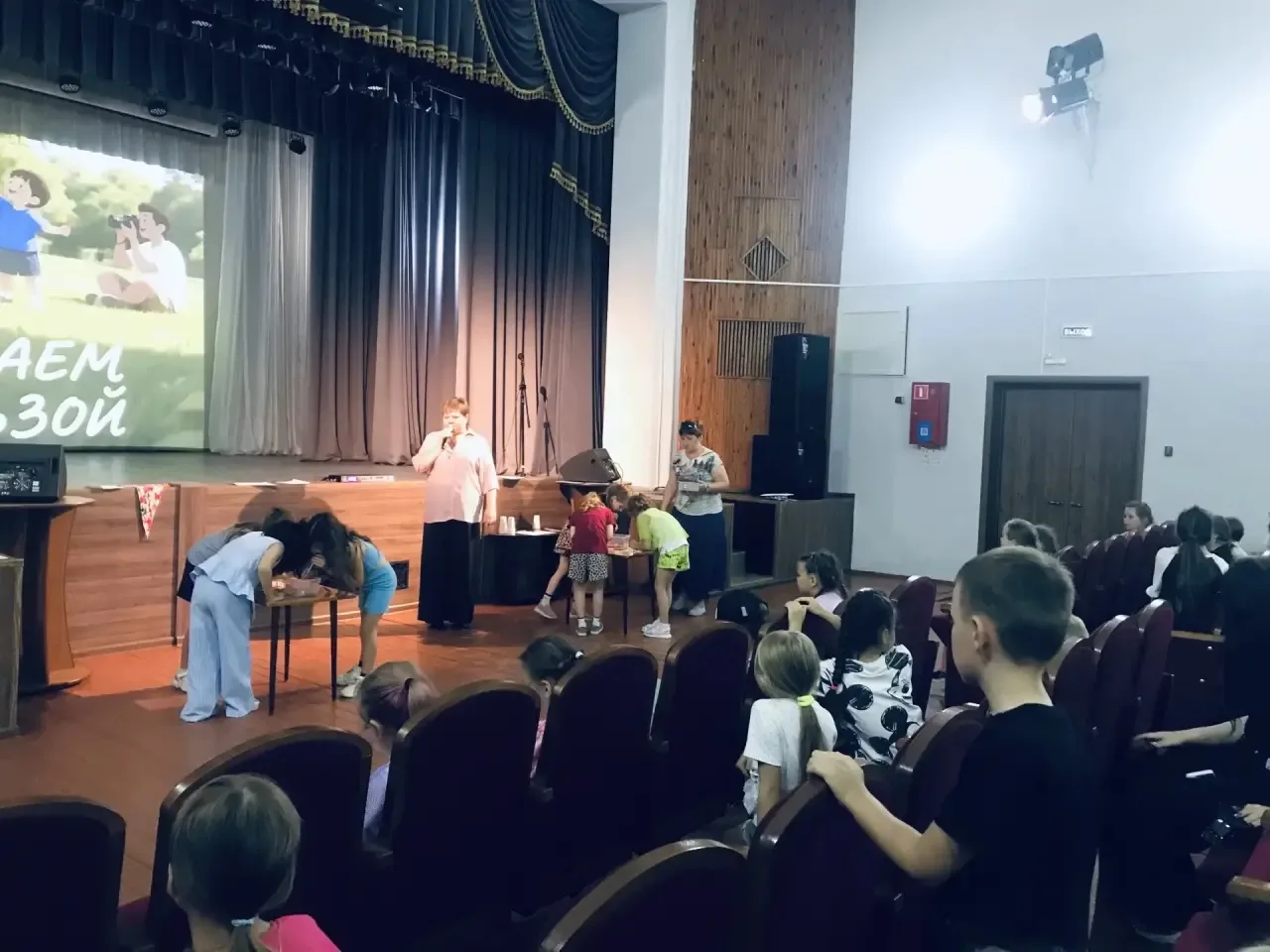 ☀️В Бобровском Доме Культуры для детей пришкольного лагеря «Солнышко» прошла интеллектуально-игровая