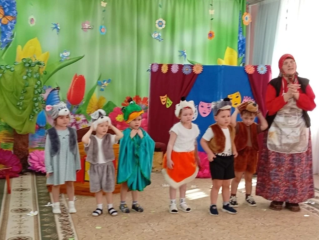 Театральный праздник у дошкольников: день творчества и дружбы!  🎉27 марта в Новотарманском детском с