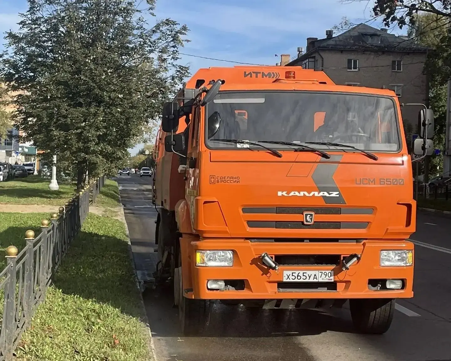 🚜 За минувшую неделю рабочие устранили 720 м² ям.