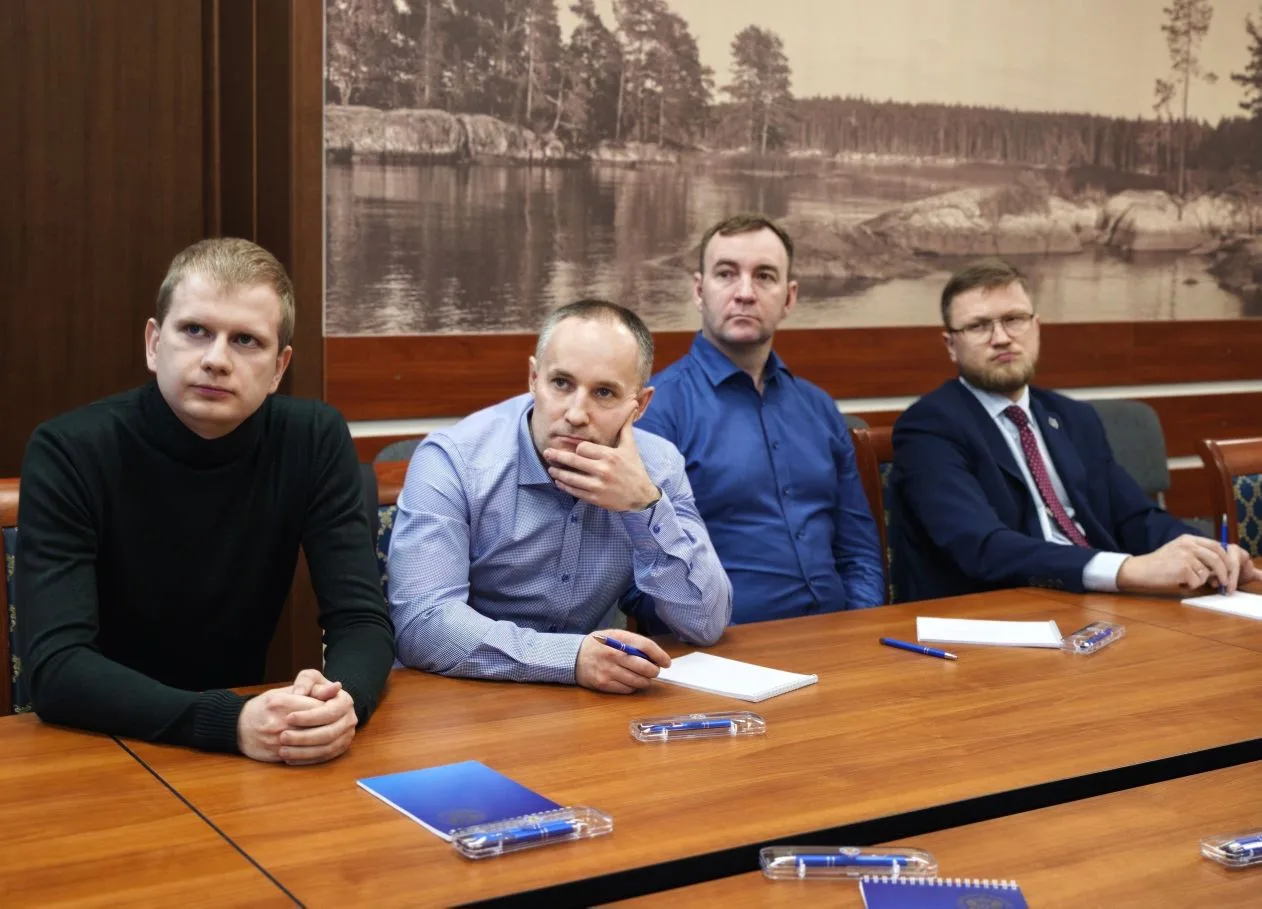 🗳Участники программы "Герои Карелии" ознакомились с механизмами организации региональных выборов.  В
