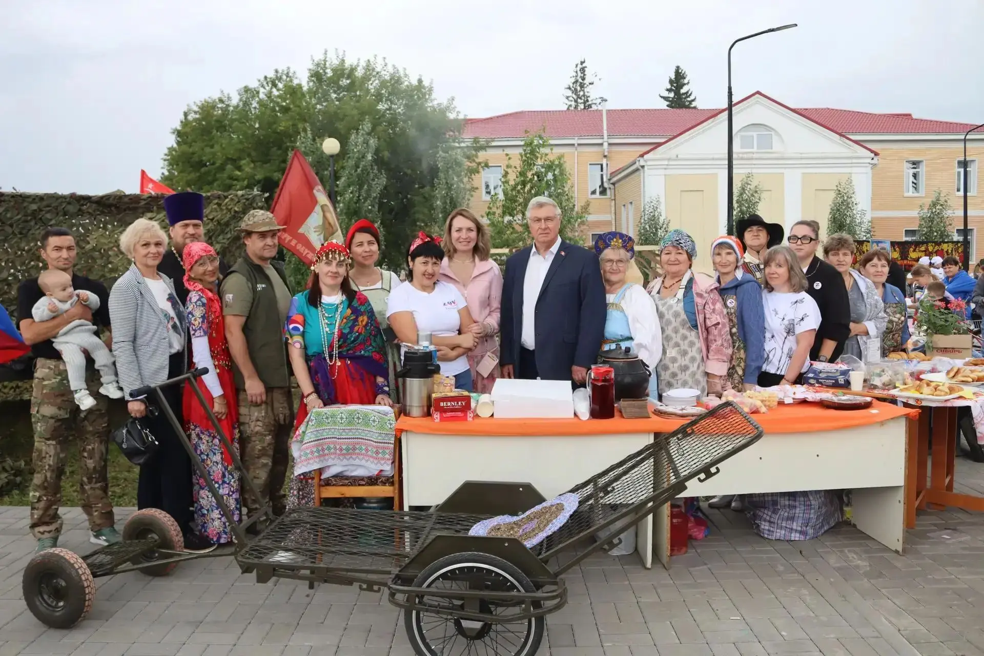 Уважаемые друзья, добрый день! Благодарим каждого из вас, кто помог организовать площад...