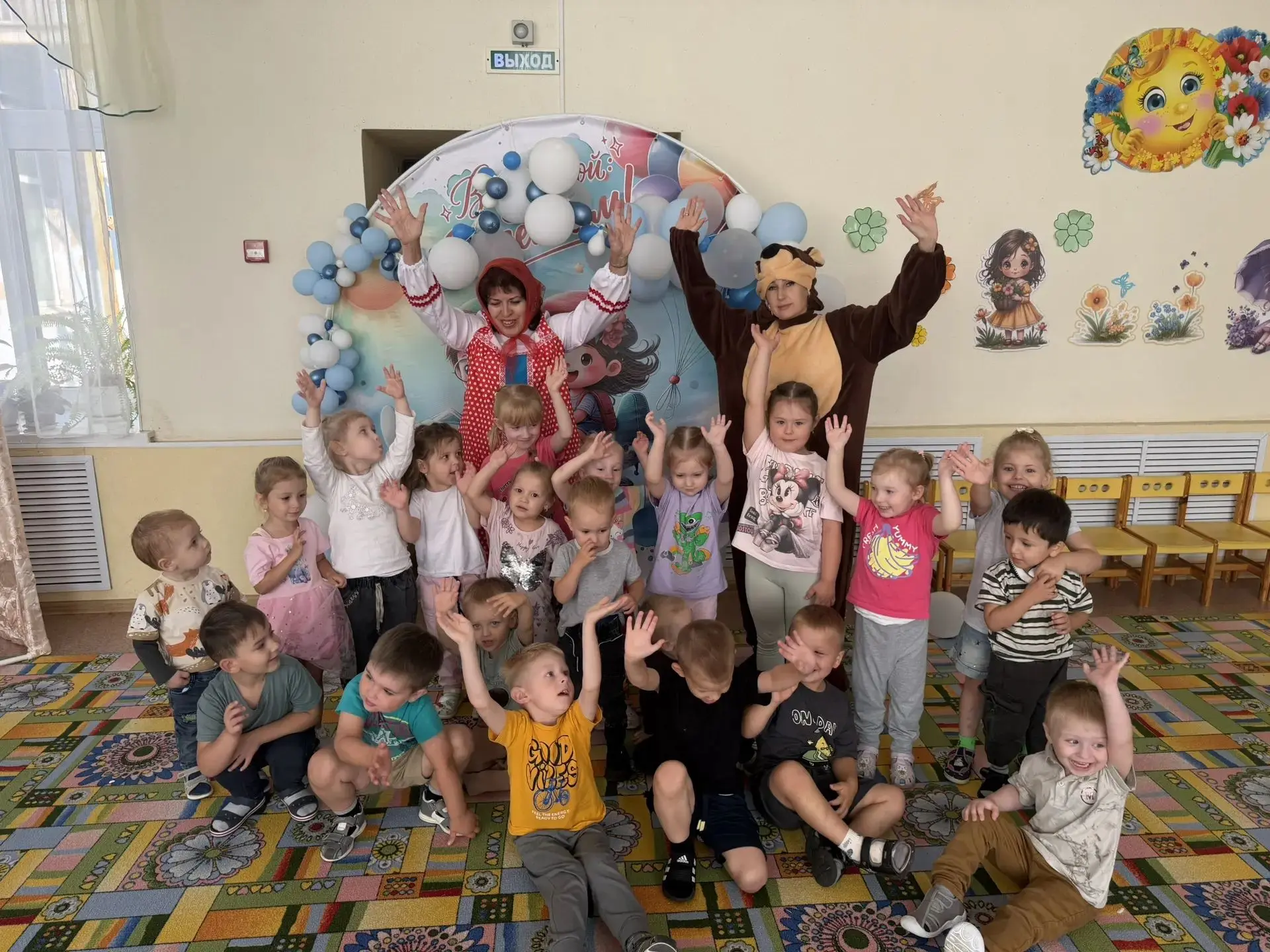 Сегодня в садике «Берёзка» началась неделя экспериментов. В гости к малышам пришли герои известного 