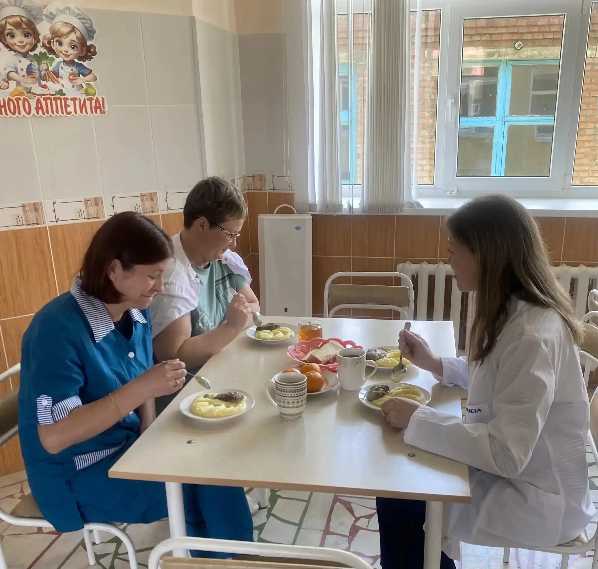 🏫 Родители посетили школьную столовую: делимся впечатлениями!