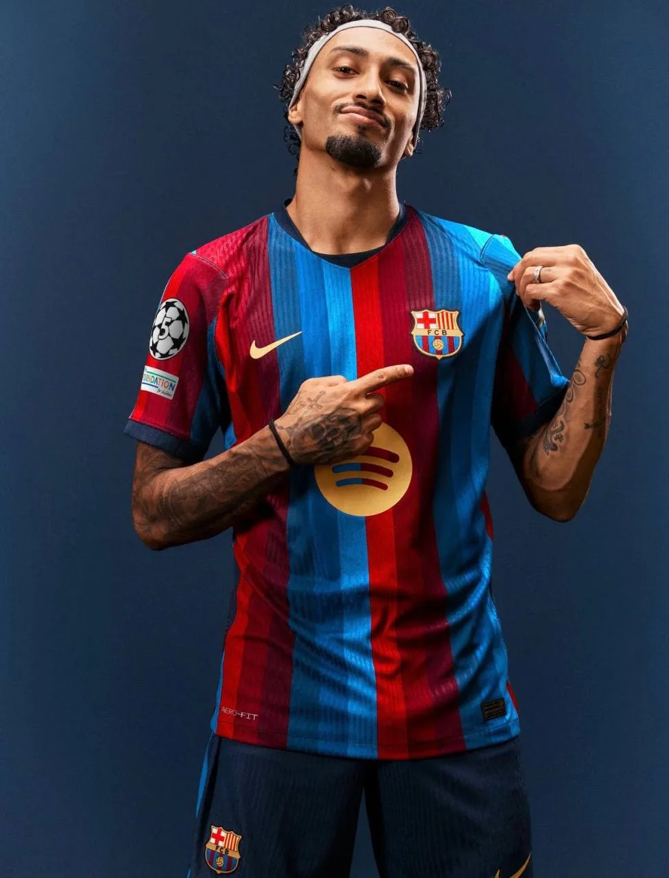 ❗️MD: Следующий план Флика – вернуть Рафинью в лучшую форму

@fcbarcelona
