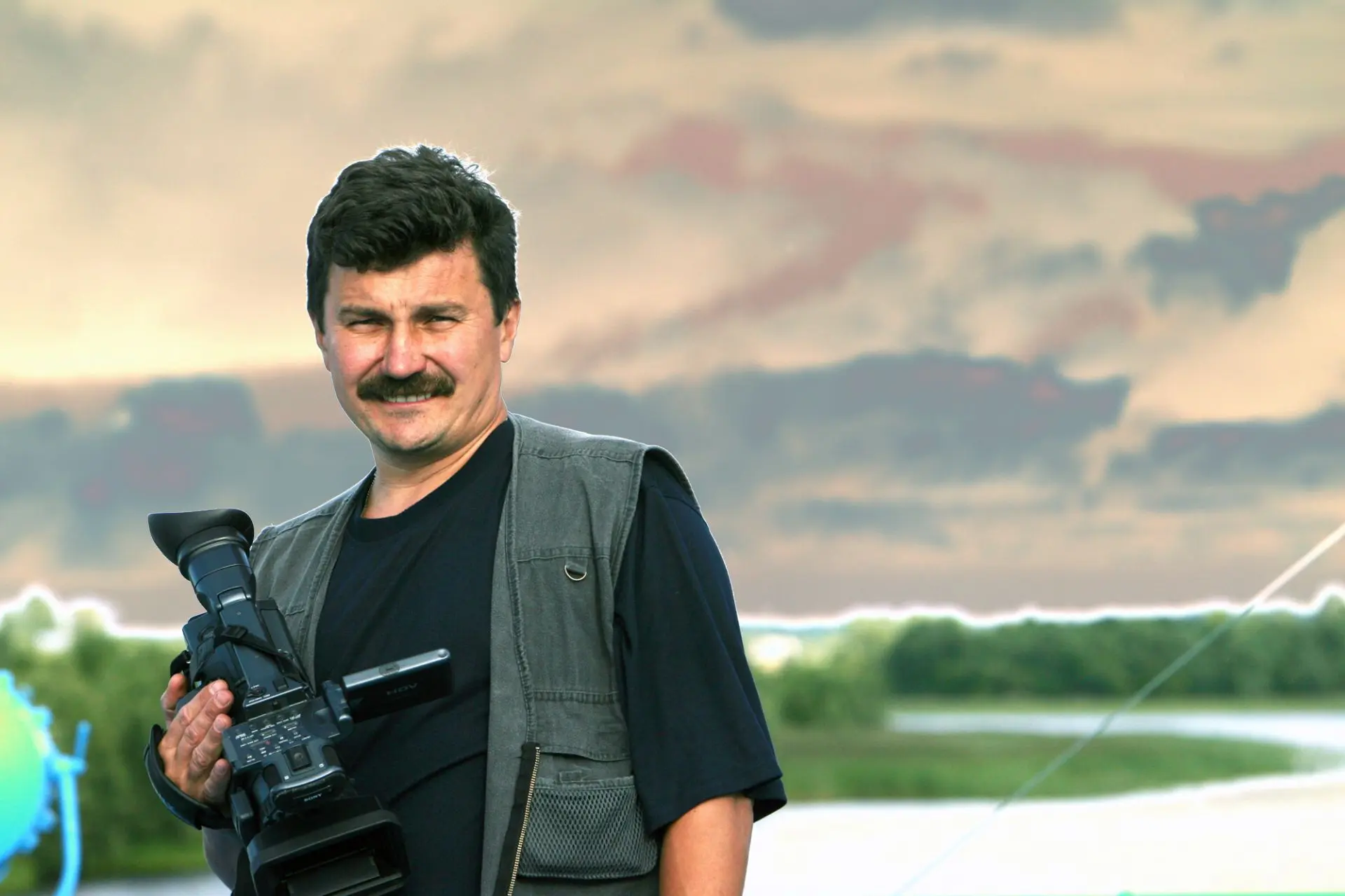 Режиссер, кинооператор, фотохудожник, лауреат Государственной премии России в области л...