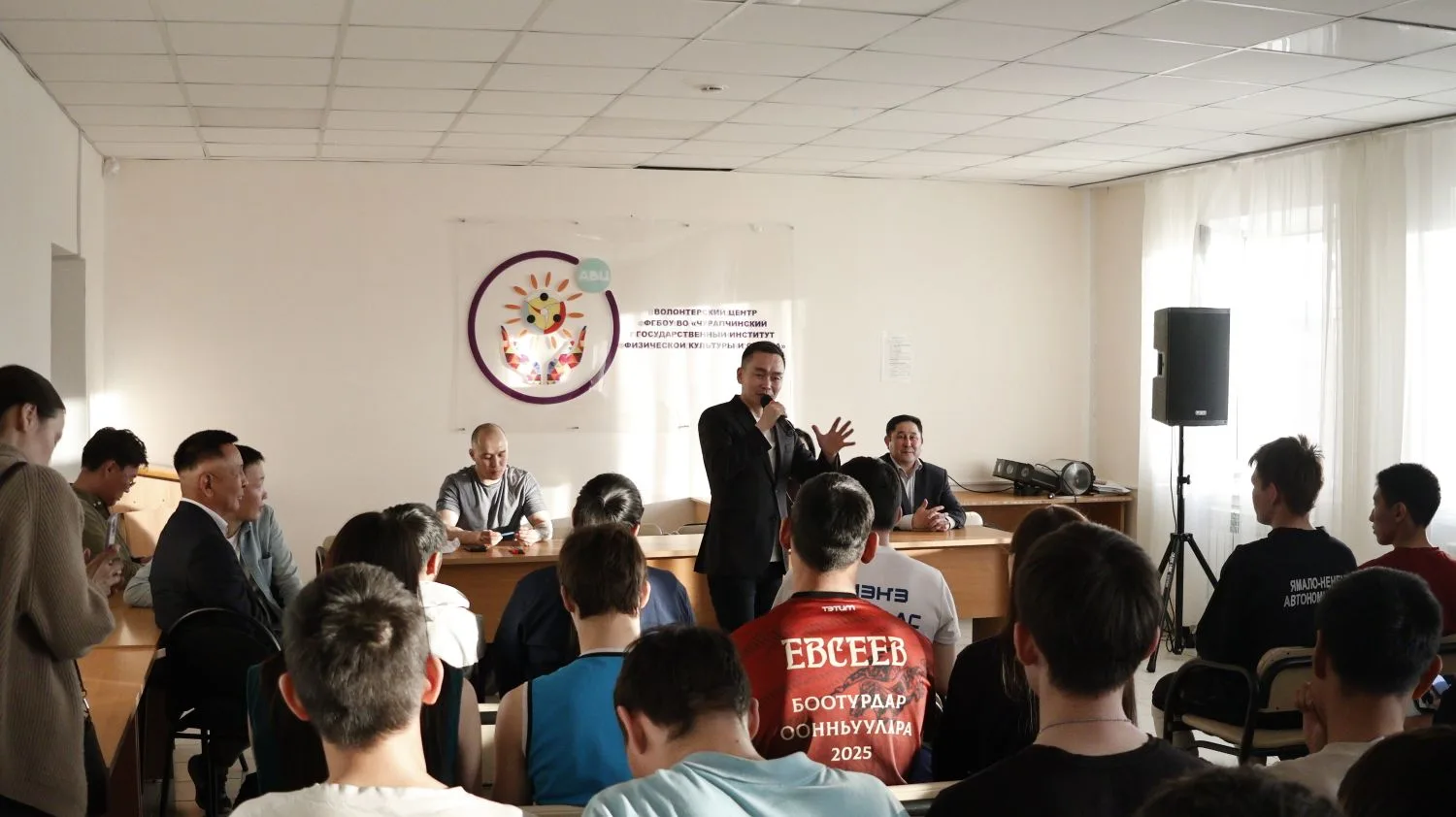 🥊 Встреча с легендой: Василий Егоров в гостях у ЧГИФКиС!