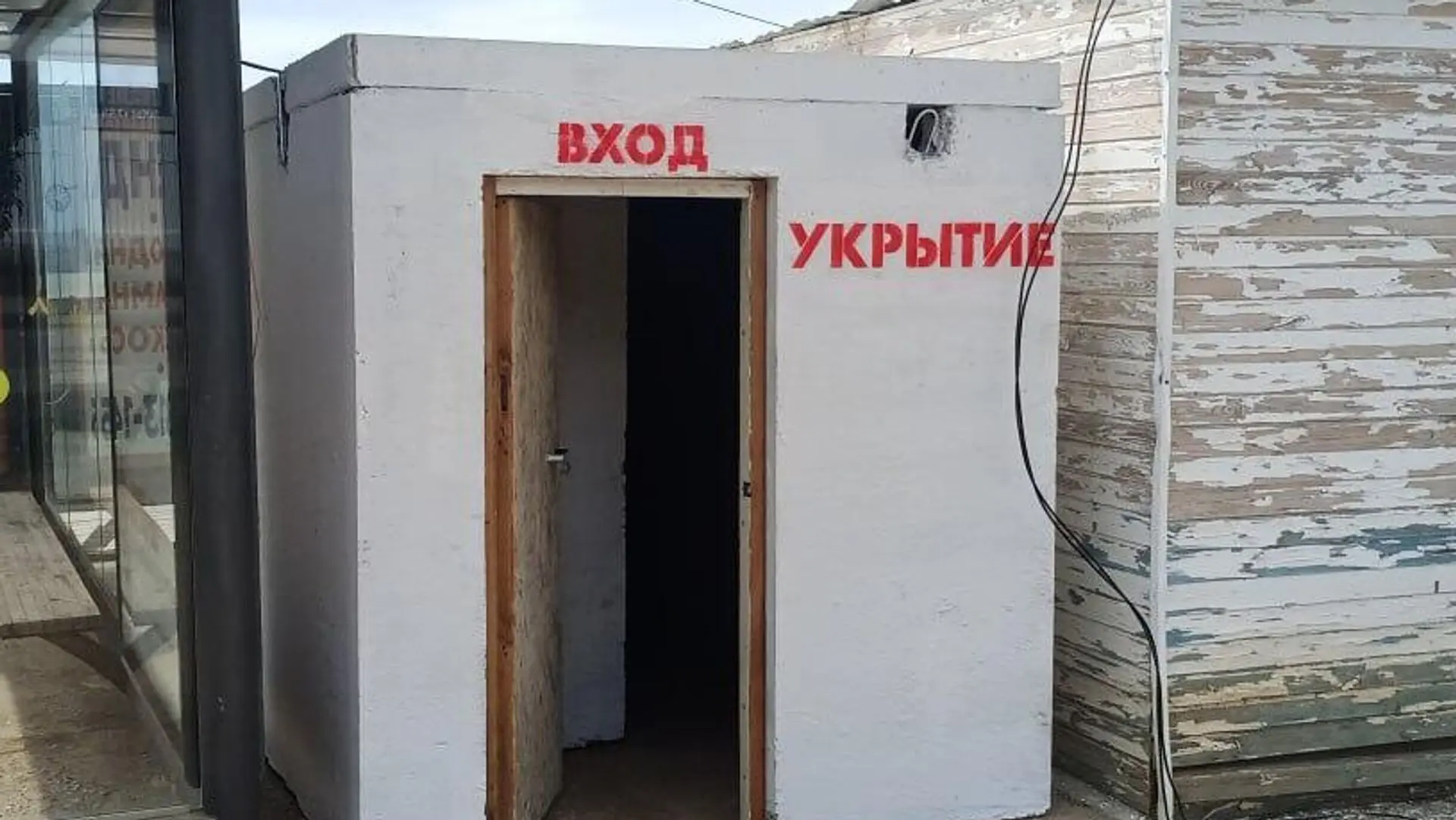 В детских лагерях Ростовской области сделали укрытия от БПЛА и ракет, а пострадавшим пр...