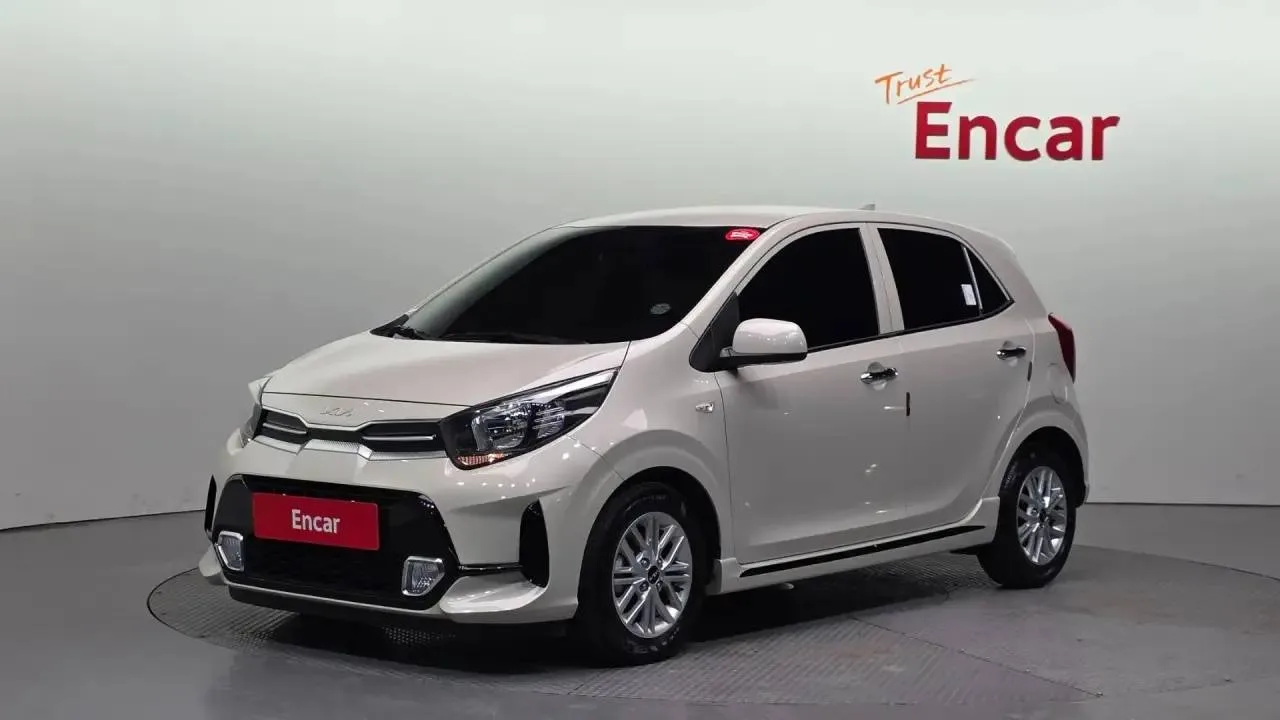 🇰🇷🤝И так же рассмотрели KIA Morning проходного года, но тоже с небольшим пробегом  — 1.0л., бензин, 