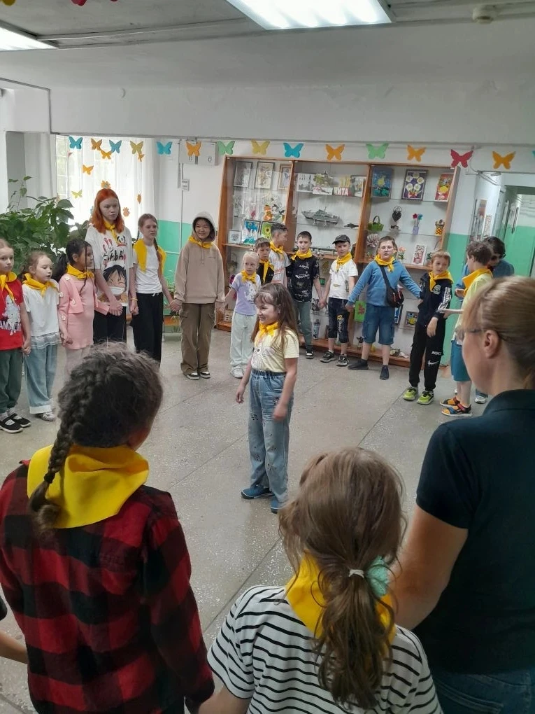 10 июня мы поздравили с Днём рождения Бересневу Елизавету. Пожелали ей здоровья, успехо...