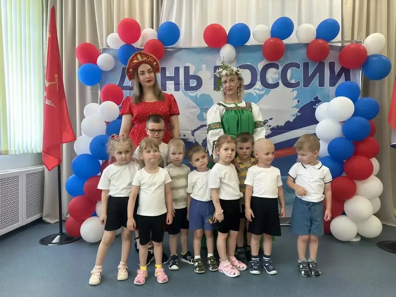 🇷🇺 1️⃣2️⃣ июня - День России! 🇷🇺 
 Эта знаменательная дата для всех россиян. 

🪆День России - с
