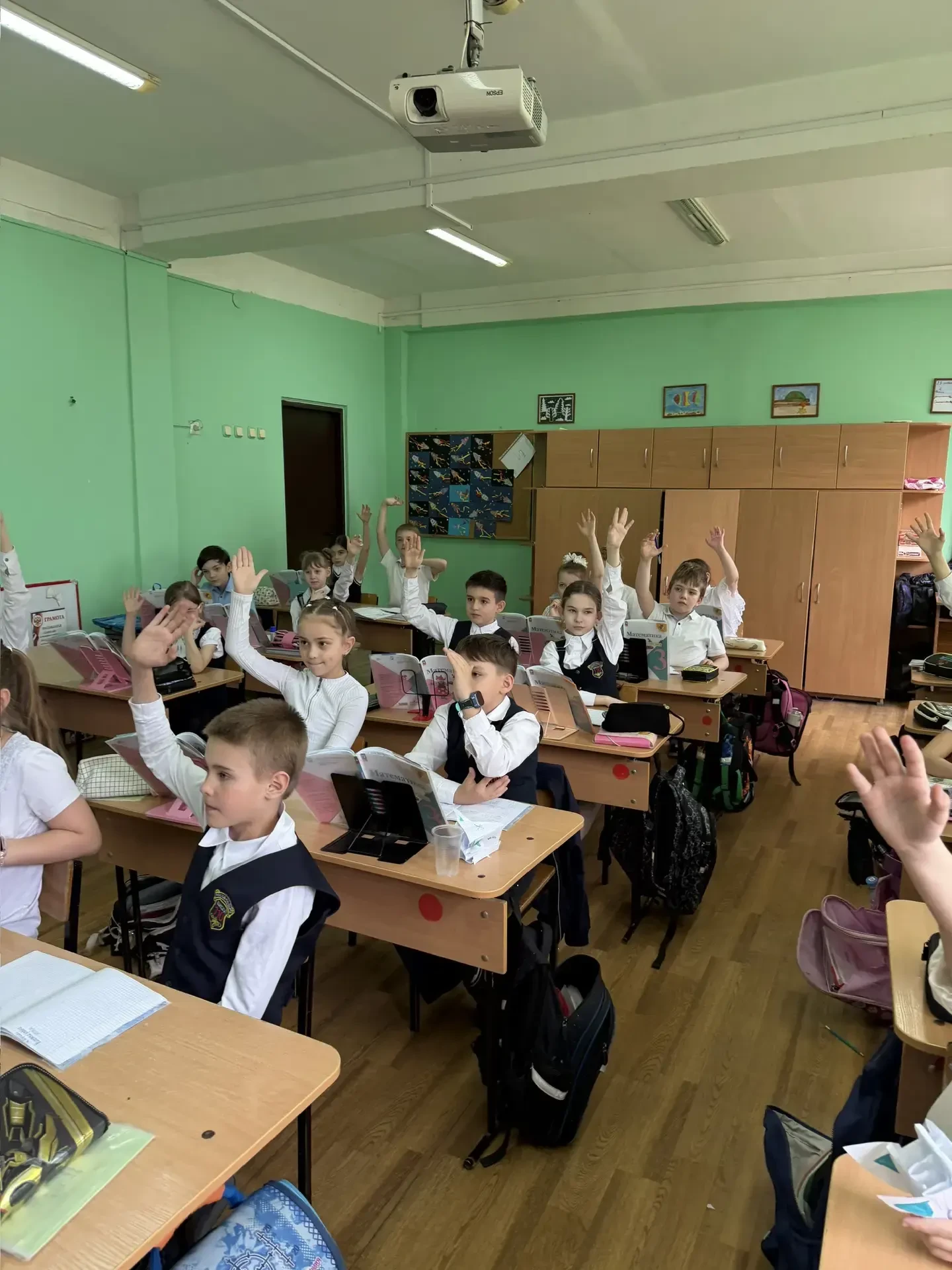 Советник директора по воспитанию МБОУ "Школа №110" провела для обучающихся интеллектуальную игру «Ве