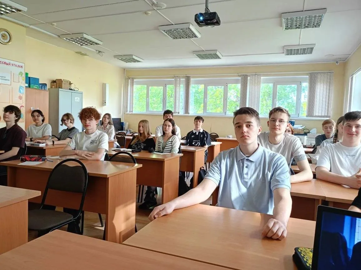 «Разговоры о важном»: Ценности, которые нас объединяют Сегодня, 18.05.2026, в нашей школе №13 с углу