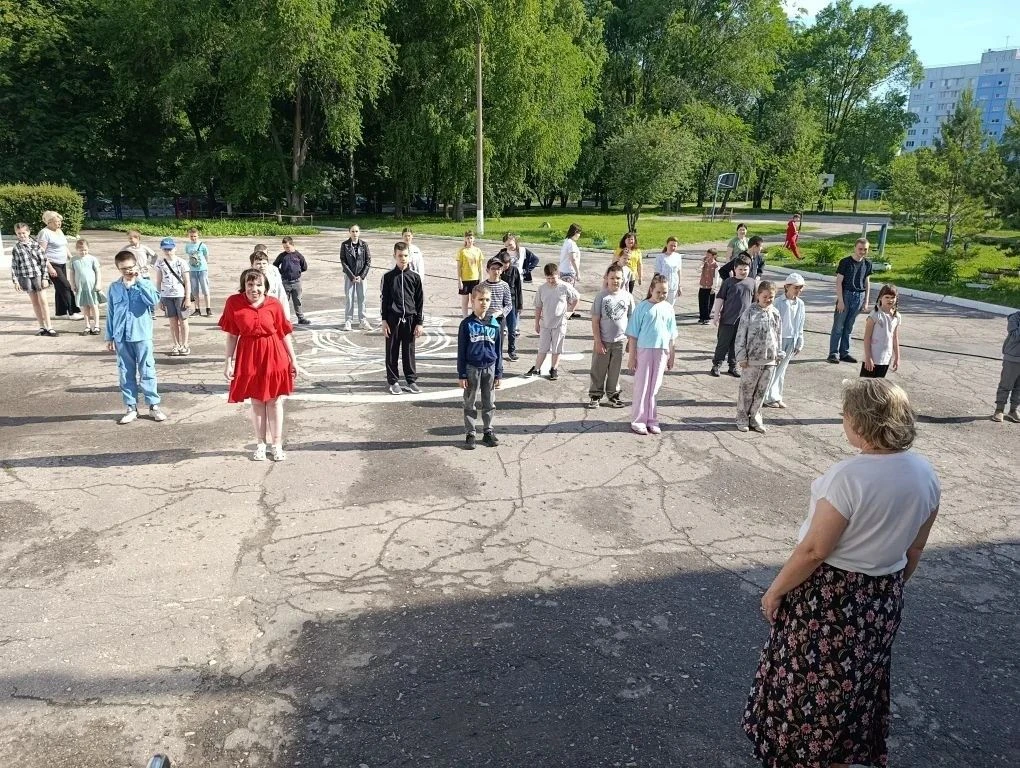 9 июня: День хороших манер — приключения, этикет и калейдоскоп открытий! 🚀✨