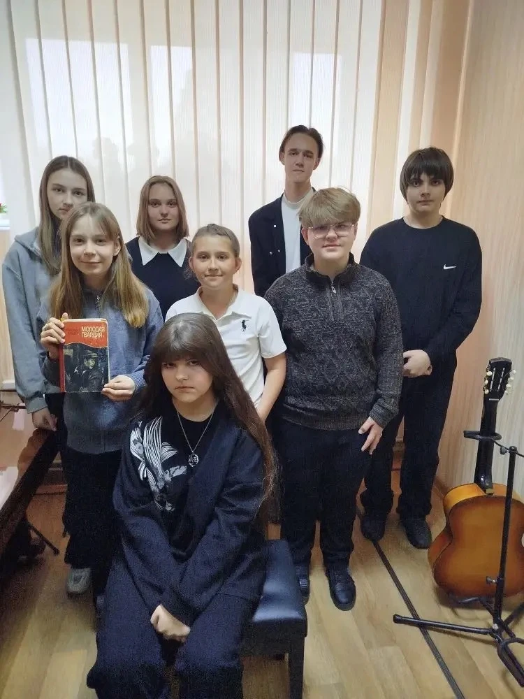 🎸 Память о подвиге: классный час от Ольги Михайловны Чепаровой