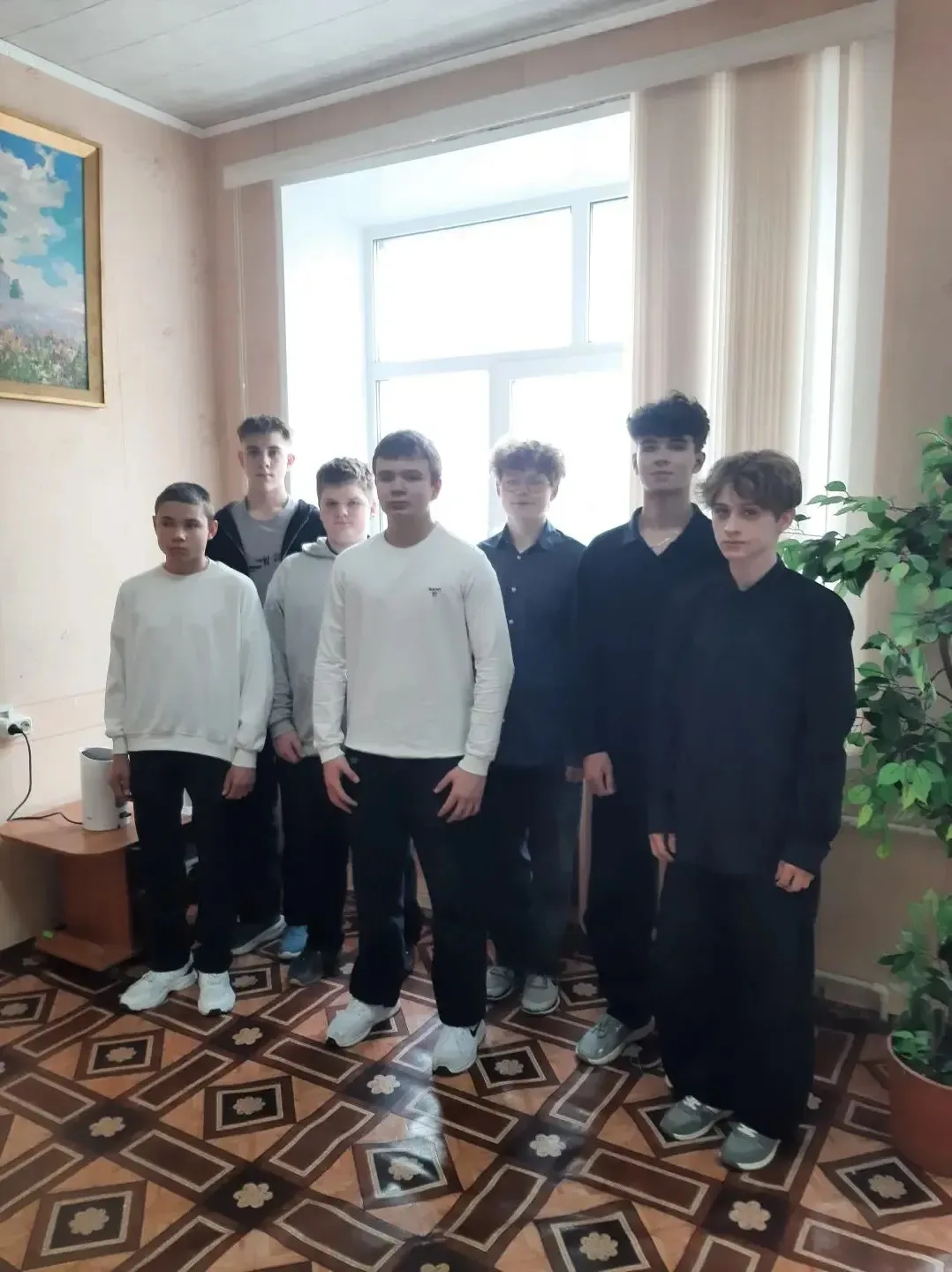 📋28 апреля, во Всемирный день охраны труда, директор школы Н.Д. Митькова и специалист по охране труд