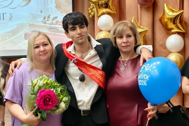 ФОТОМАРАФОН: ПОСЛЕДНИЙ ЗВОНОК   🔥 Вот и наступило окончание учебного марафона с уроками, контрольным