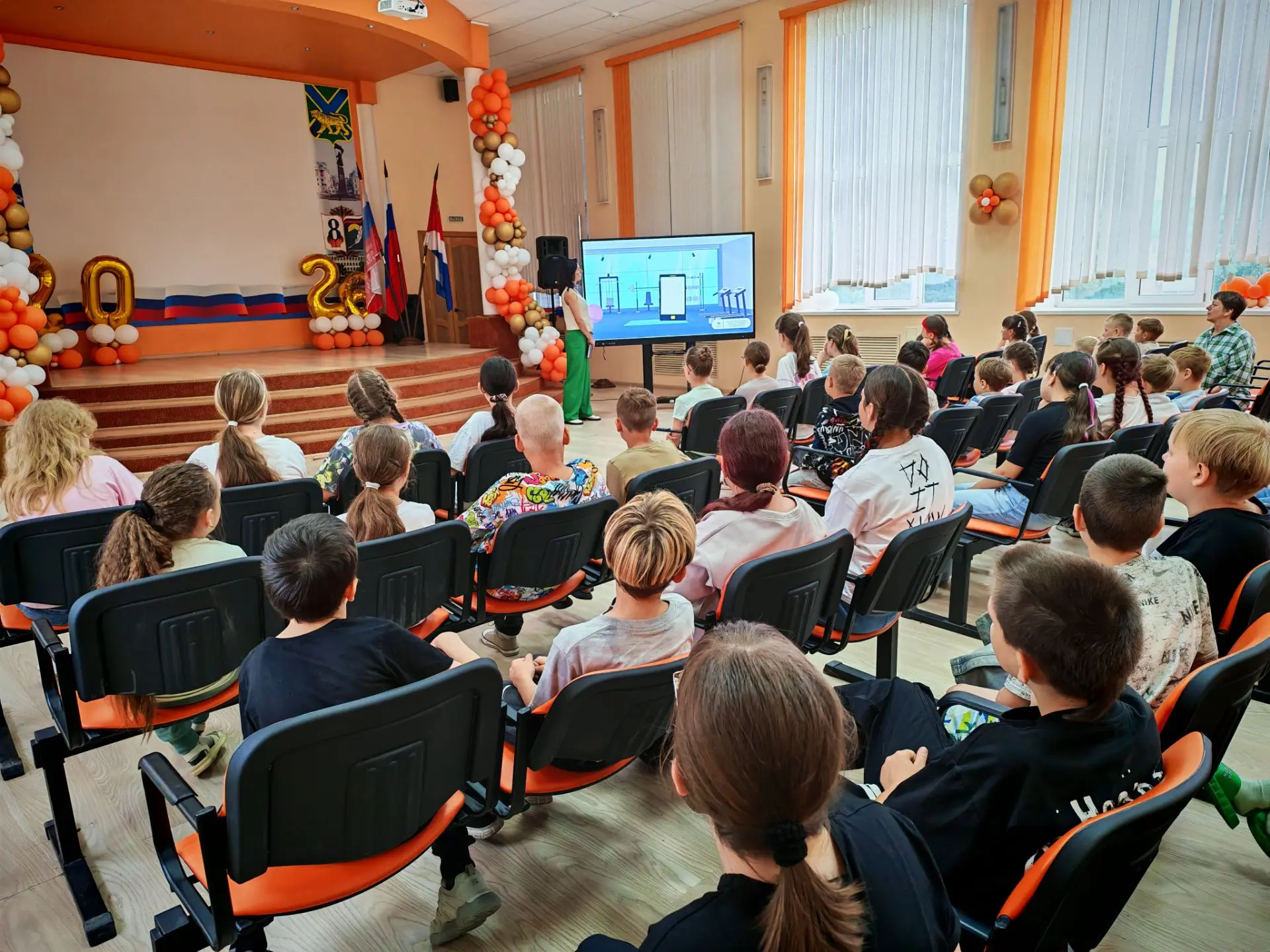 📸 Первая глава лета написана!

Вот и подошла к концу 1 смена лагеря «Содружество Орлят». Мы закрыли