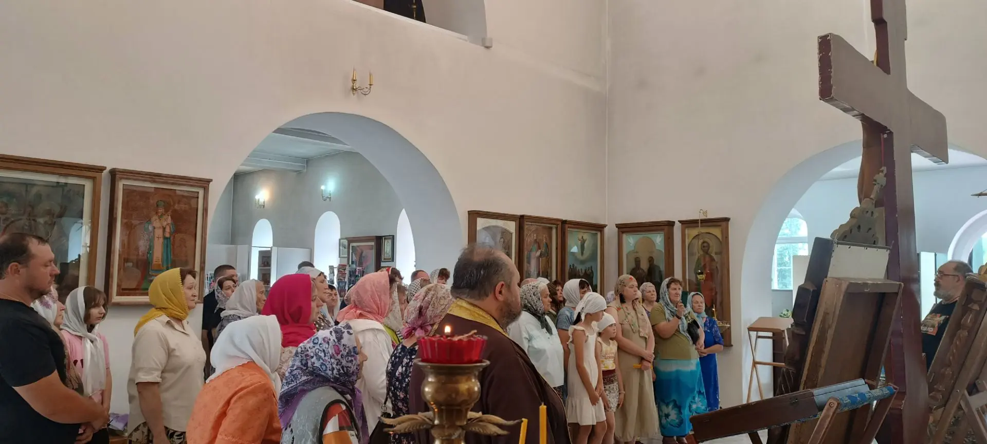 В Шемышейку для поклонения верующих доставлена копия Животворящего Креста Господня, явленного в селе