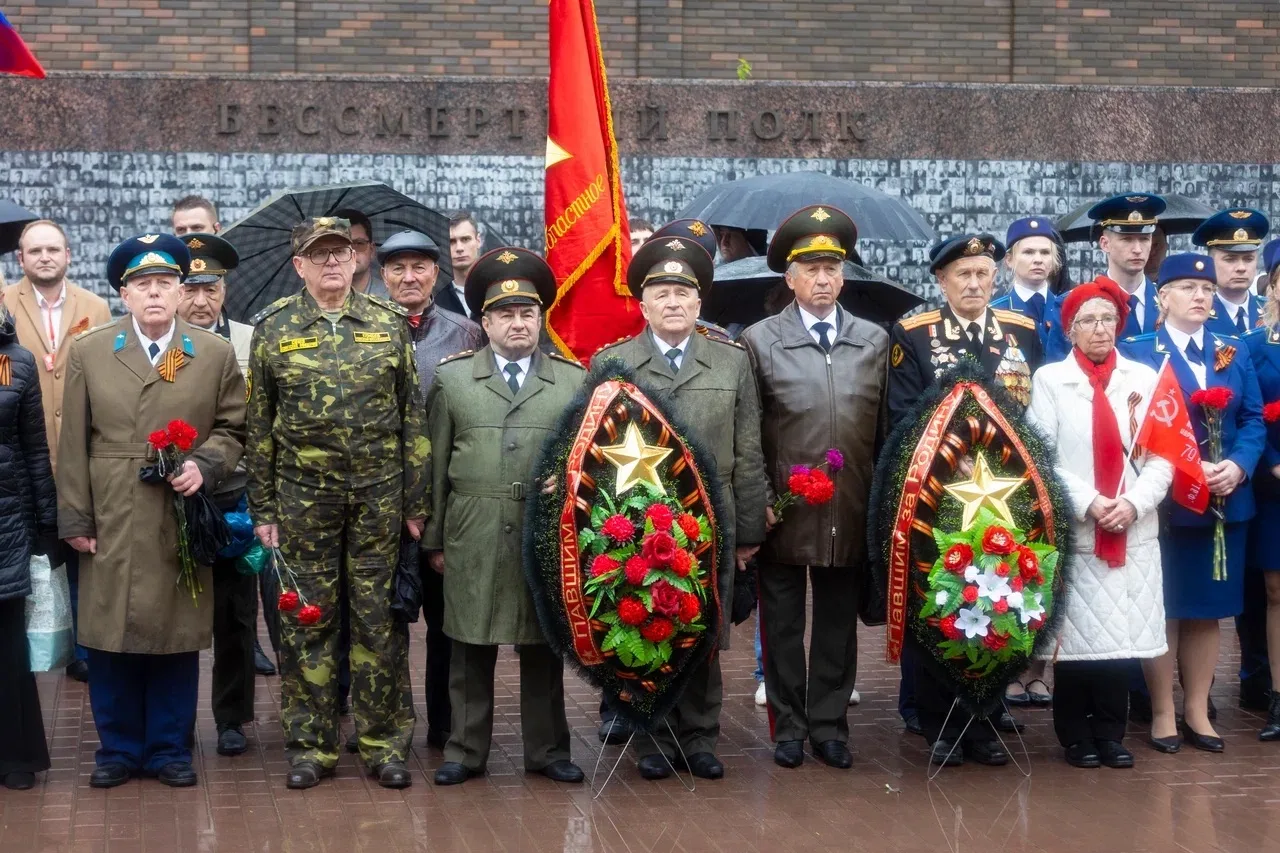 Сегодня мы отмечаем 81-ю годовщину Великой Победы. На площади Ленина традиционно состоялся военный п