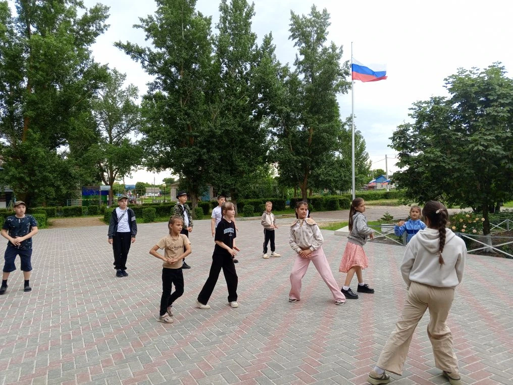 День ПДД 
Сегодня в пришкольном лагере «Крепыш» прошёл насыщенный и интересный день, наполненный поз