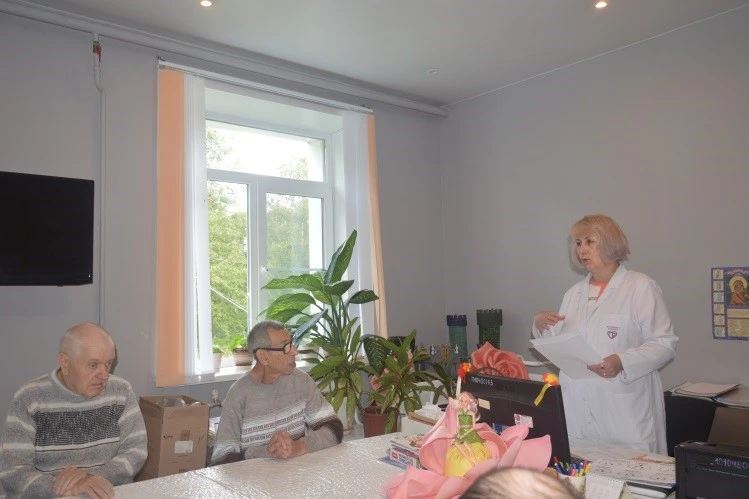 В Медынском доме социального обслуживания состоялось очередное развивающее занятие для ...
