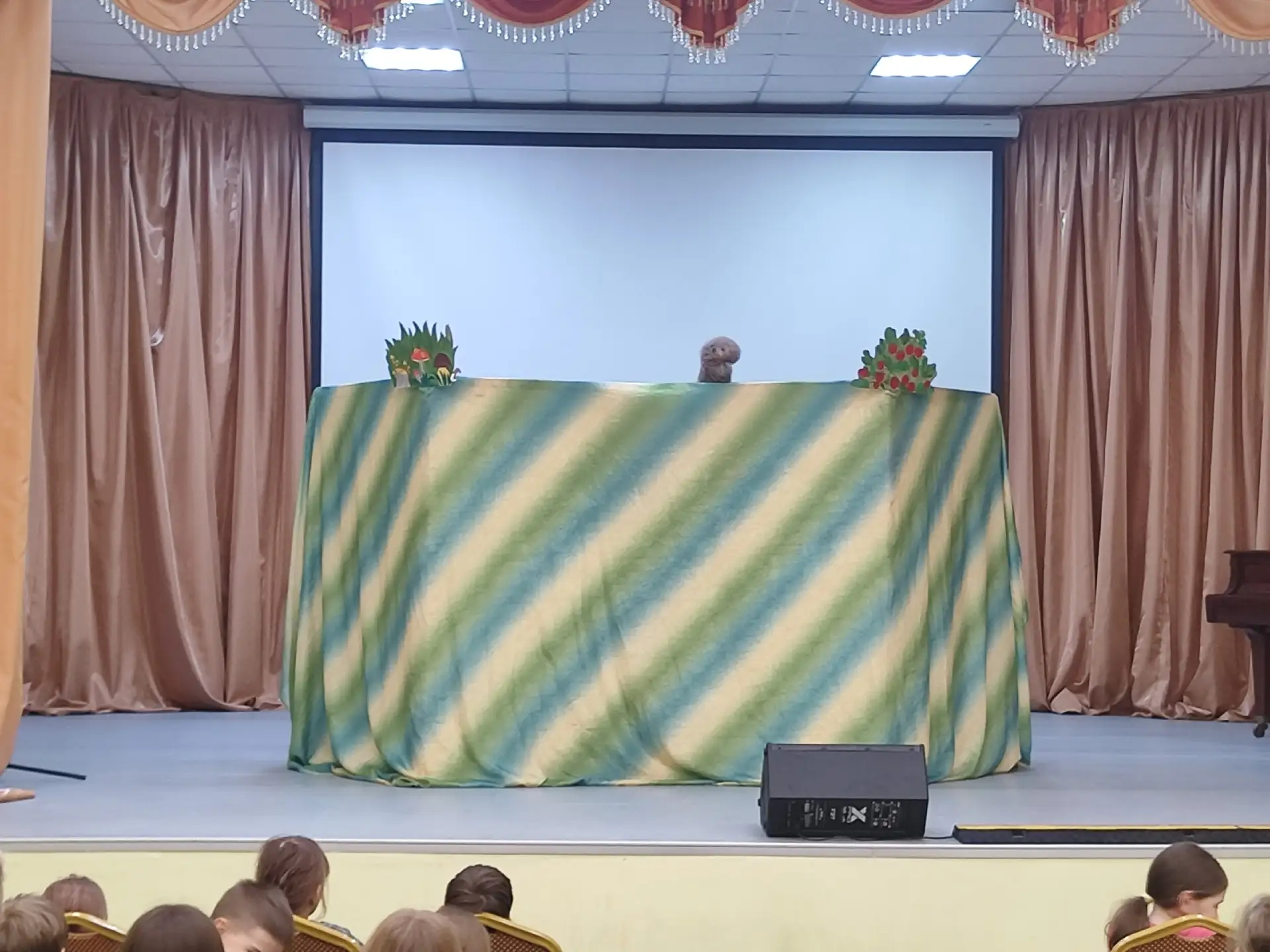🎭Сегодня в Малом зале состоялся показ спектакля кукольного театра «Весёлые человечки» — постановка 