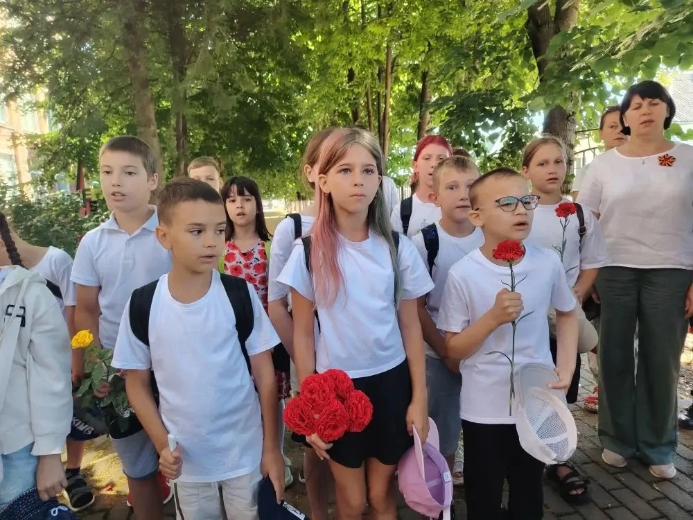 👫 Сегодня в школе состоялось открытие лагеря дневного пребывания «Город Детства»🌞 Торжественное на