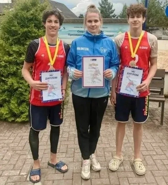 🥇Обнинские пляжники вышли в финал Спартакиады учащихся

На первенстве ЦФО по пляжному волейболу в Р