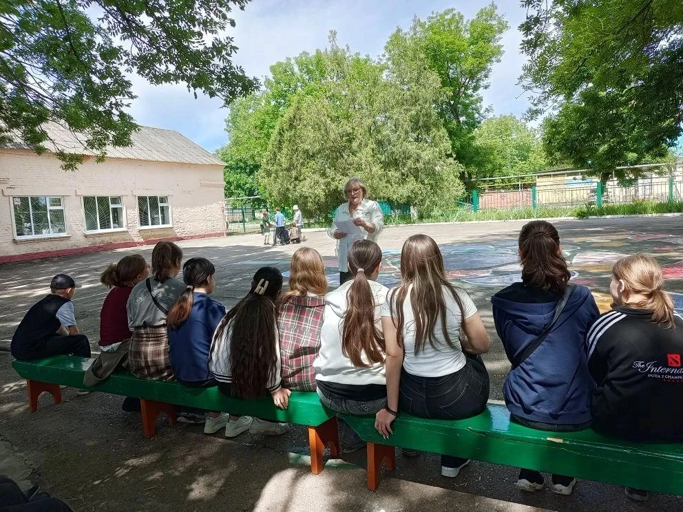 Лето — время не только каникул, но и важных разговоров ☀️

В нашей школе прошла серия профилактическ
