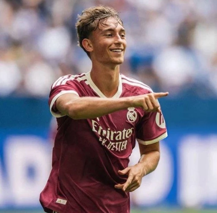 🇪🇸 Marca: Одно из главных открытий сезона для Моуринью — Дин Хёйсен. Тренер очень дов...