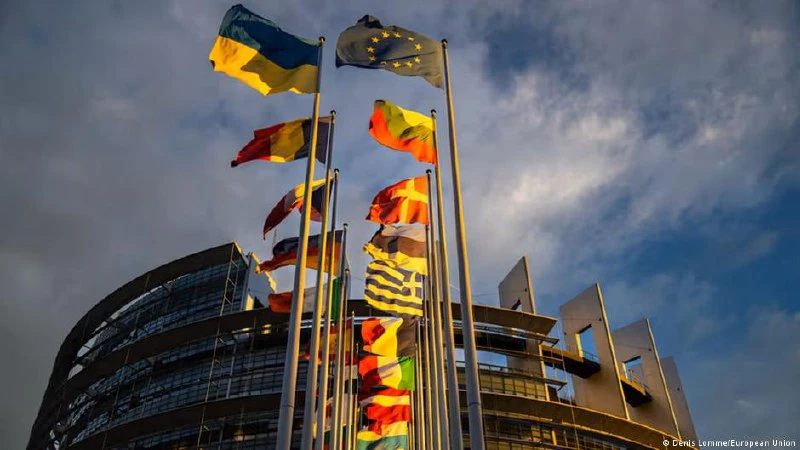 Предложение из Германии о выборе делегатов Украины в Европарламенте на предстоящих выборах в Раду

Т