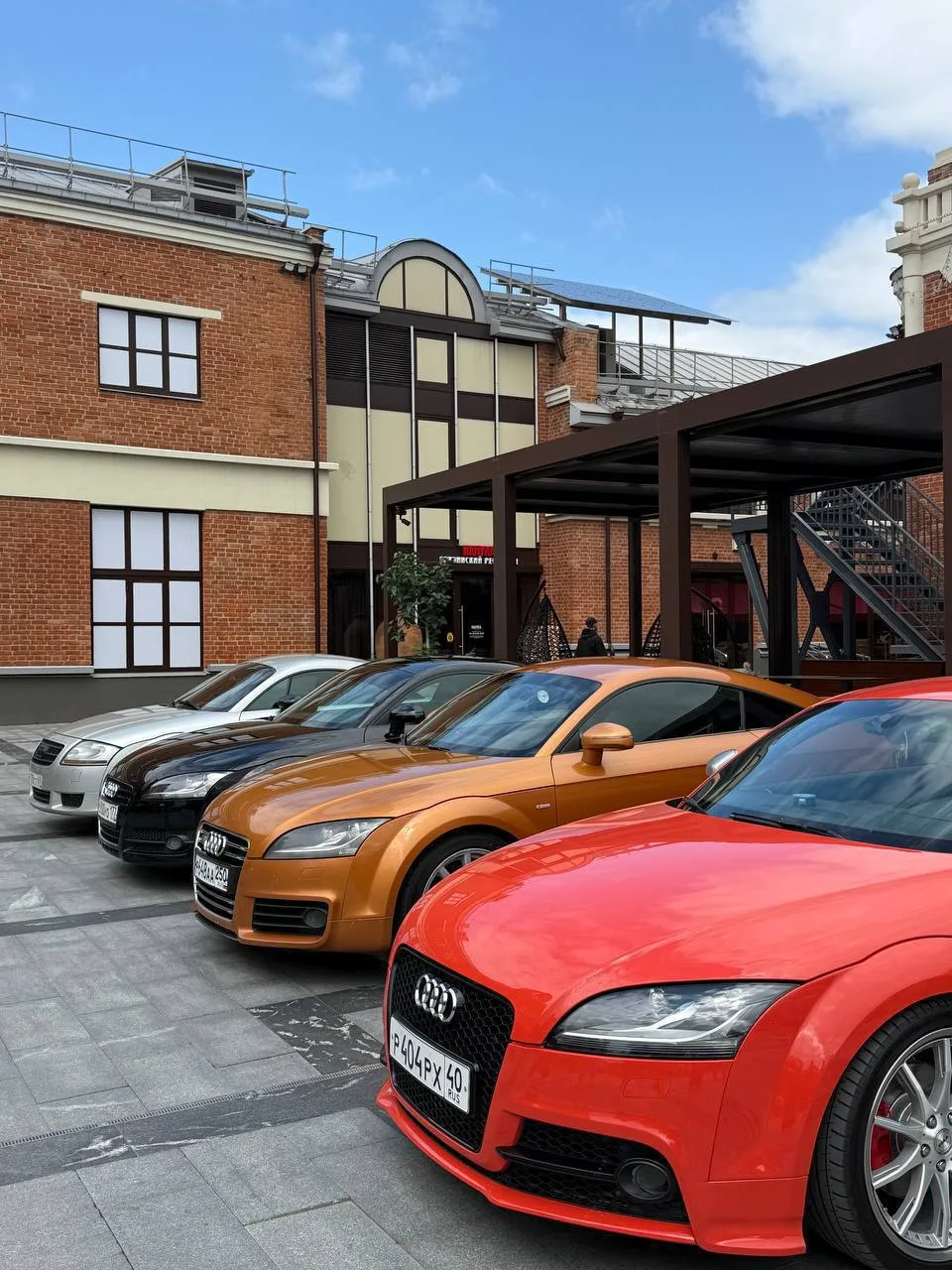 🏎 Бесплатная выставка Audi и Mercedes в «Депо. Три вокзала»

19 июня 19:00 – Audi
20 июня 19:00 – M