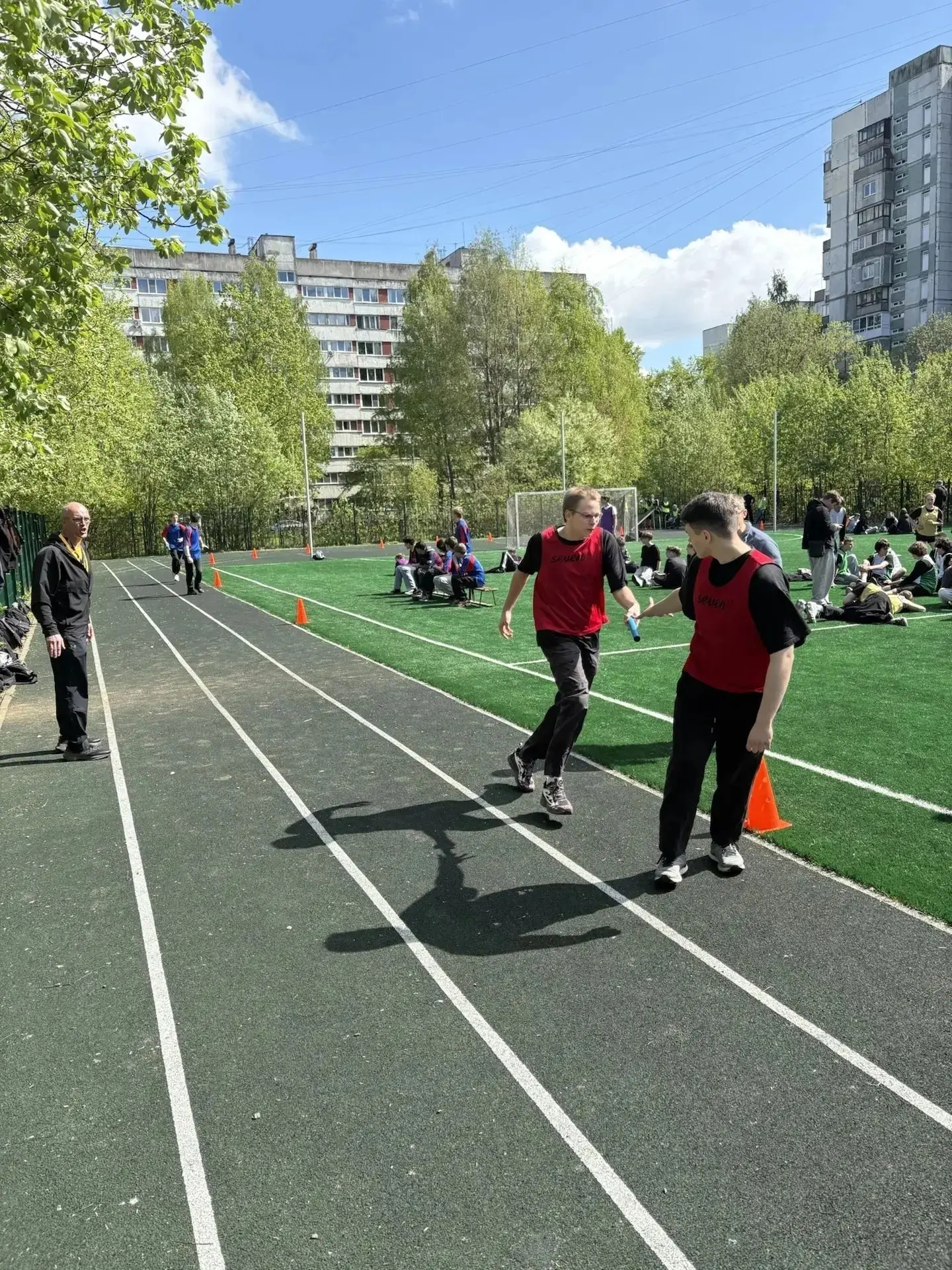 Реализуя план спортивно-массовой работы в 2025-2026 учебном году, на 2 площадке (придорожная аллея 7