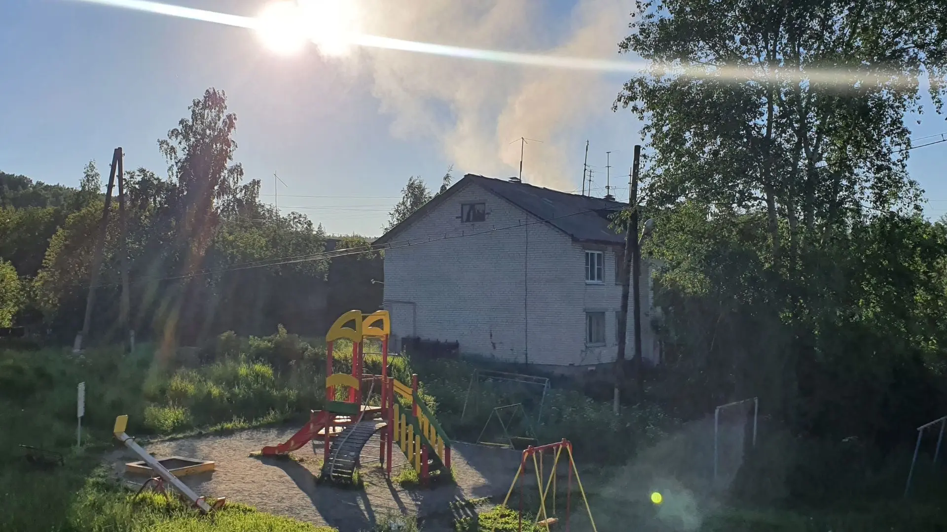 Жители Петрозаводска пожаловались на едкий дым с асфальтового завода  Жители петрозаводской станции 
